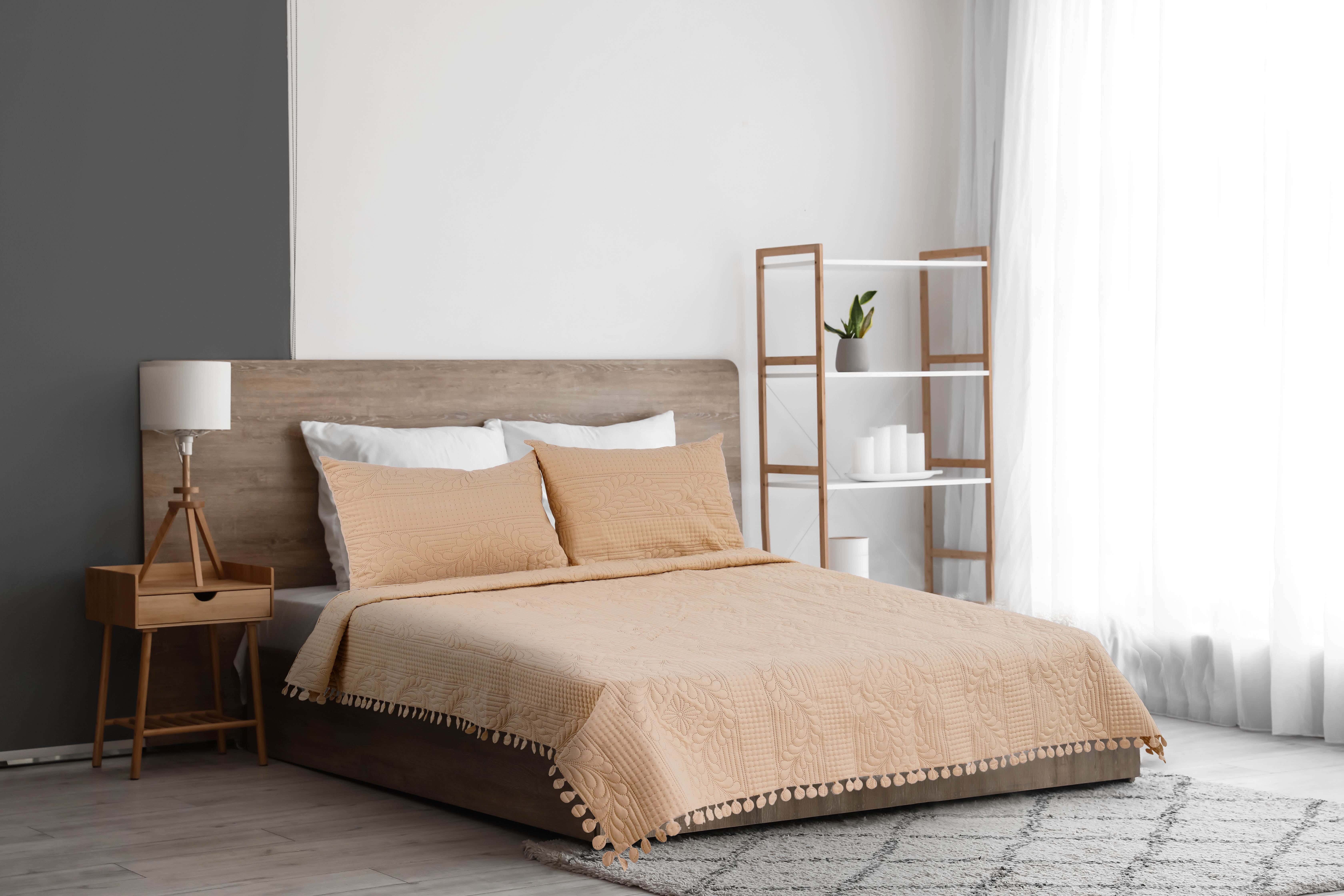 Microfiber Capitonne Bed Comforters Set, 3 Pieces, 2500 gm - Beige