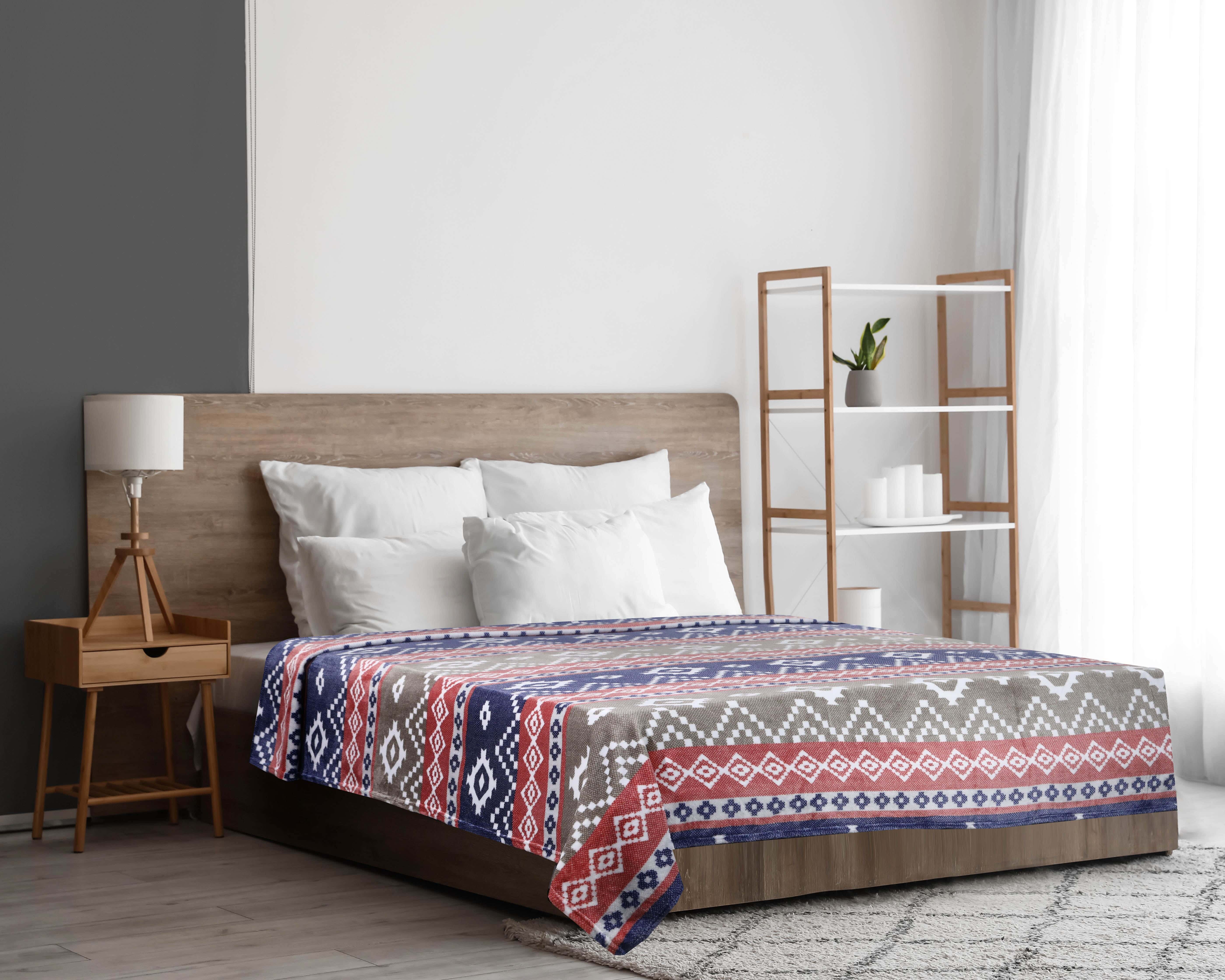 Dream Bed Velvet Heater, 220X240 cm, Approx. 1850 Gm - Multicolour