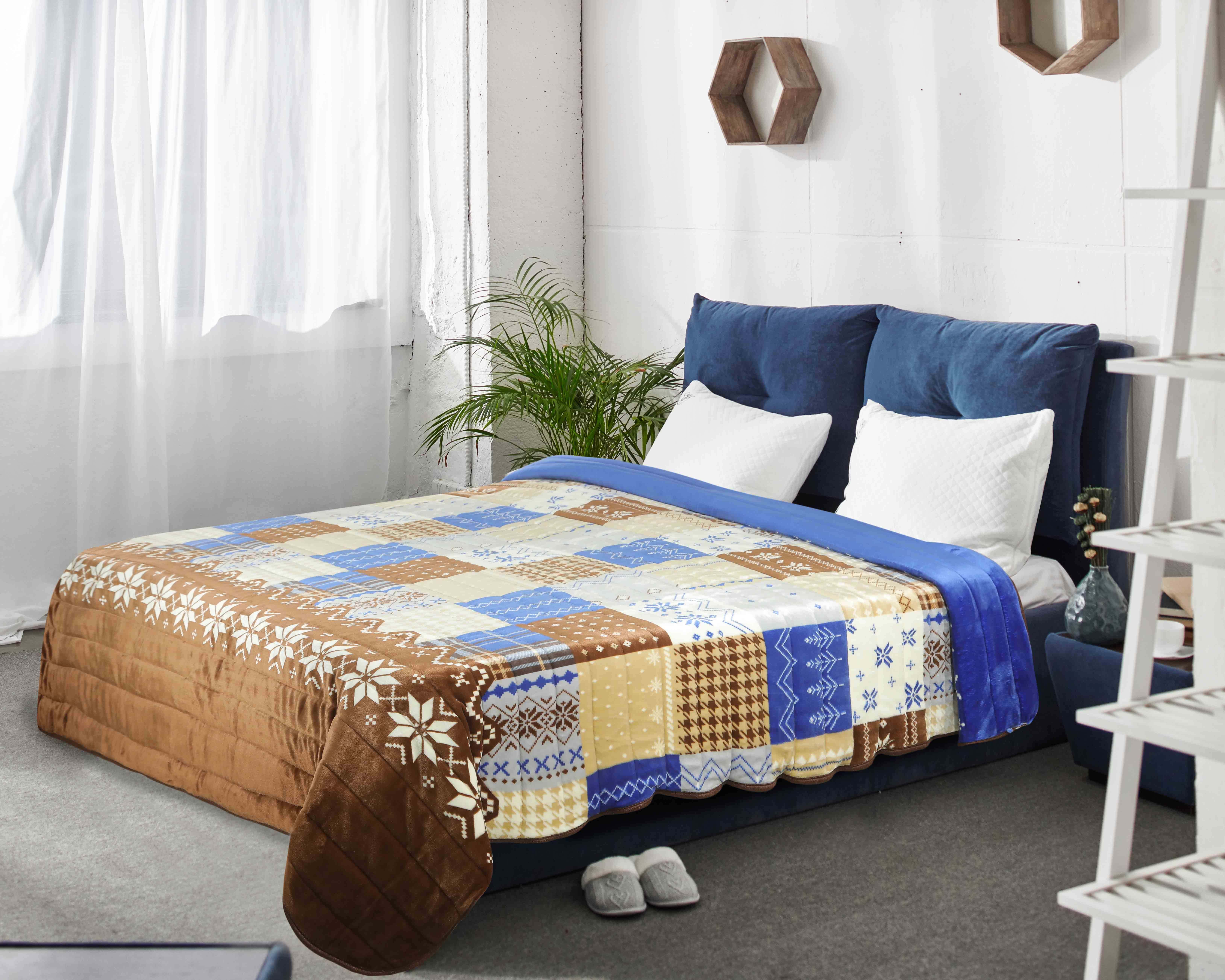 Al Maamoun Captonian Quilt, 240×230 cm - Multicolor