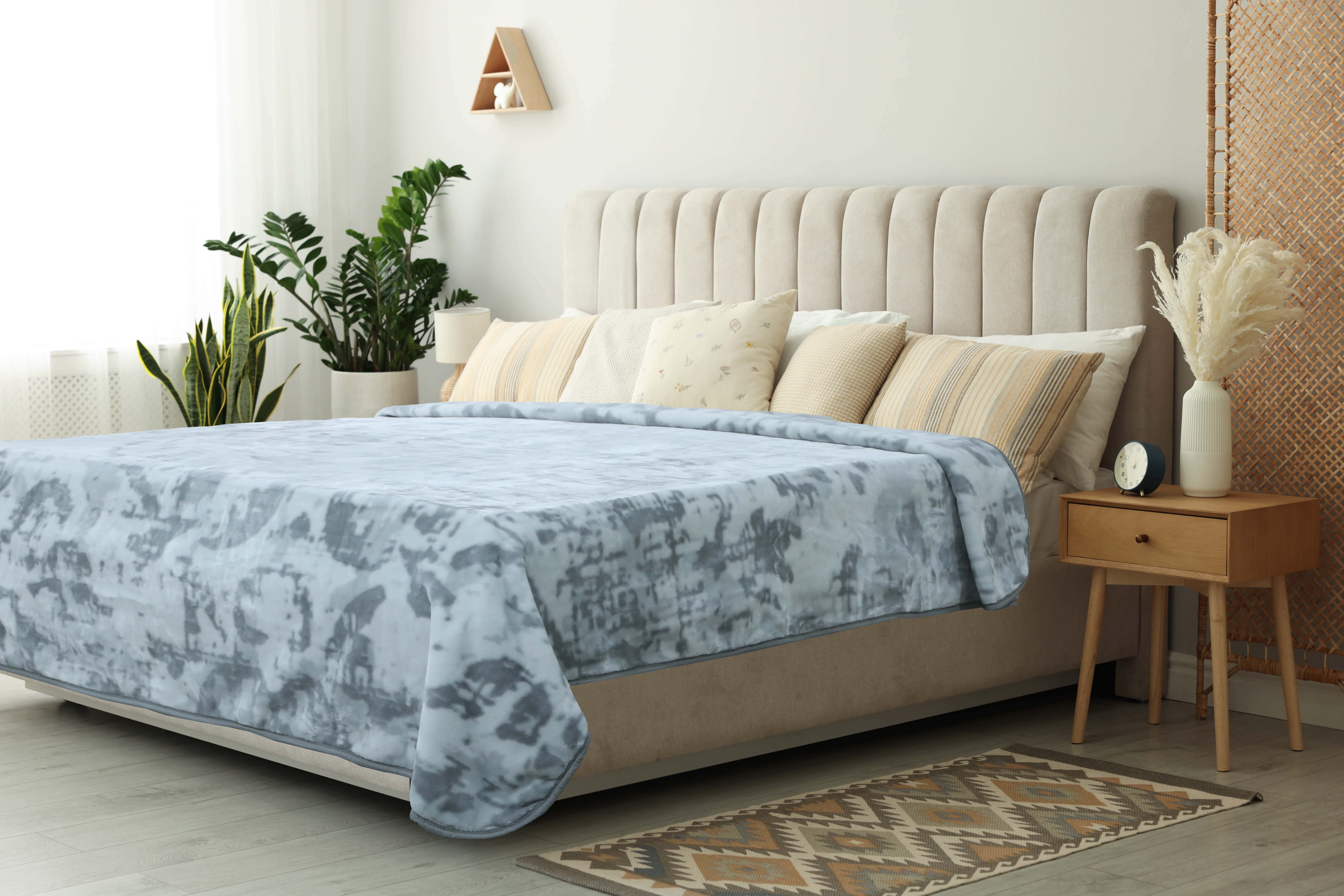 Morano Velvet Single Layer Blanket, 220x240 cm, 3750 gm - Light Grey