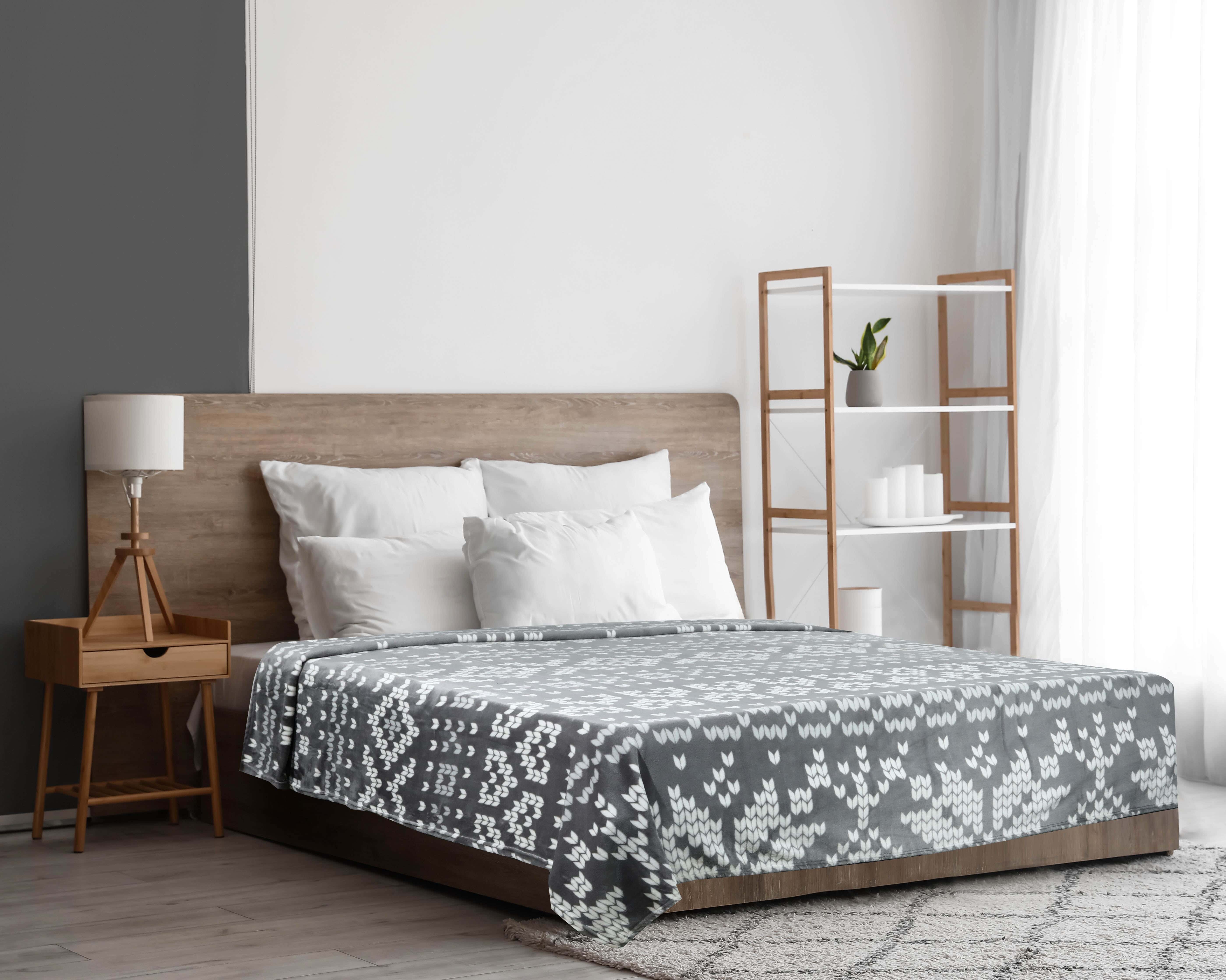 Dream Bed Velvet Heater, 220X240 cm, Approx. 1850 Gm - Grey
