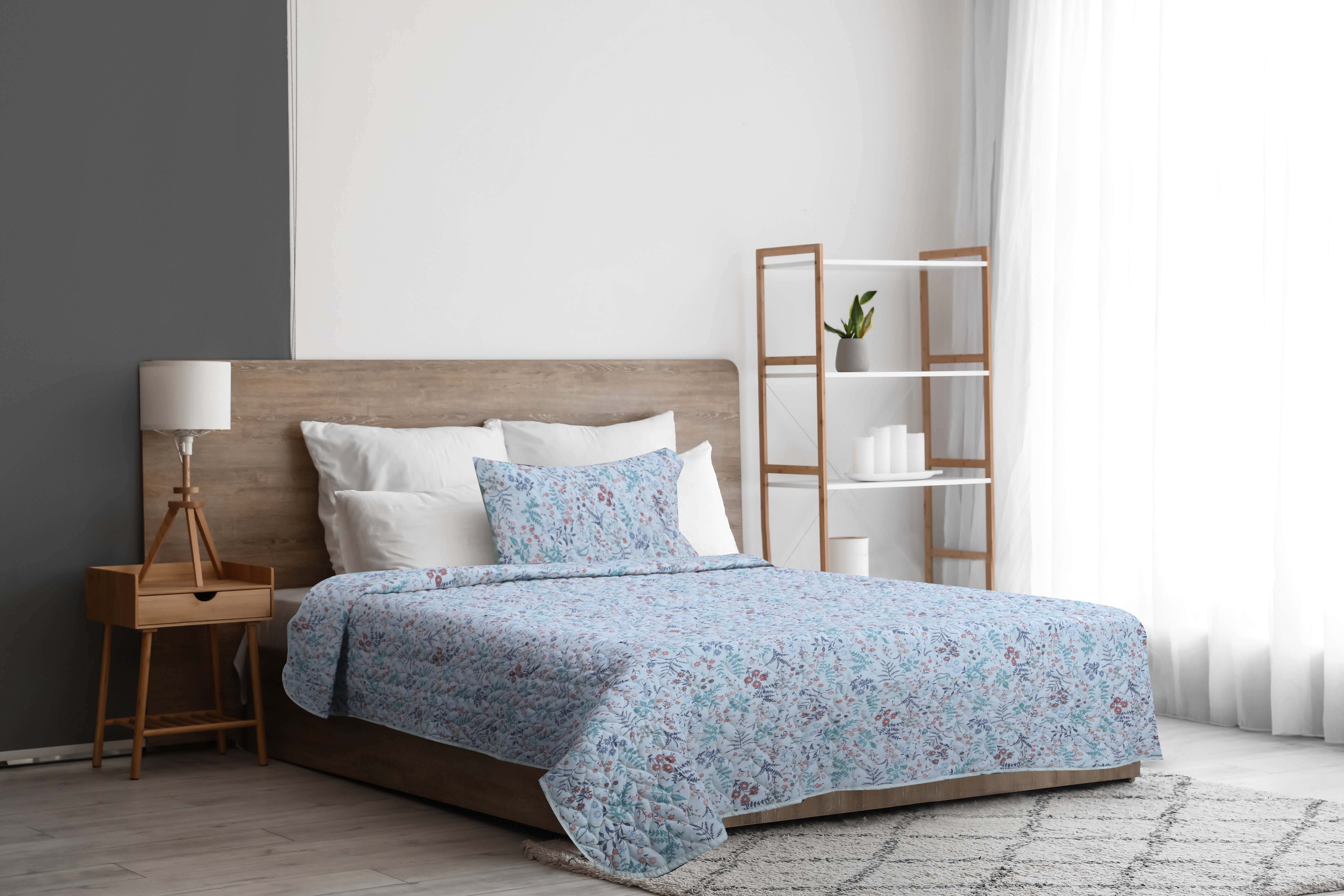 Hana Cotton Quilt Set, 4 Pieces, 240×180 cm, 4500 gm - Multicolor