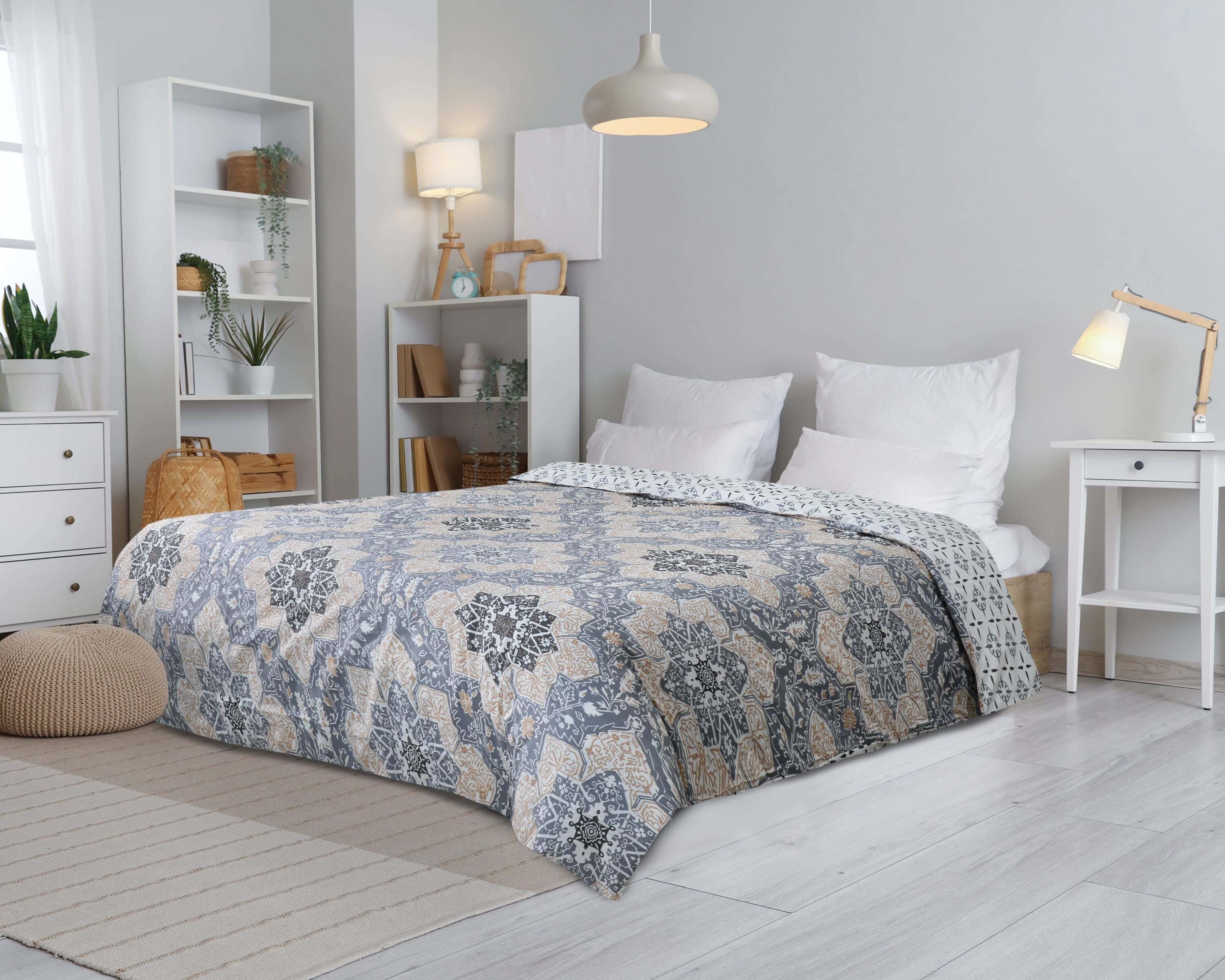 Forbed Cotton Quilt Cover, 240×240 cm, 1500 gm - Multicolor
