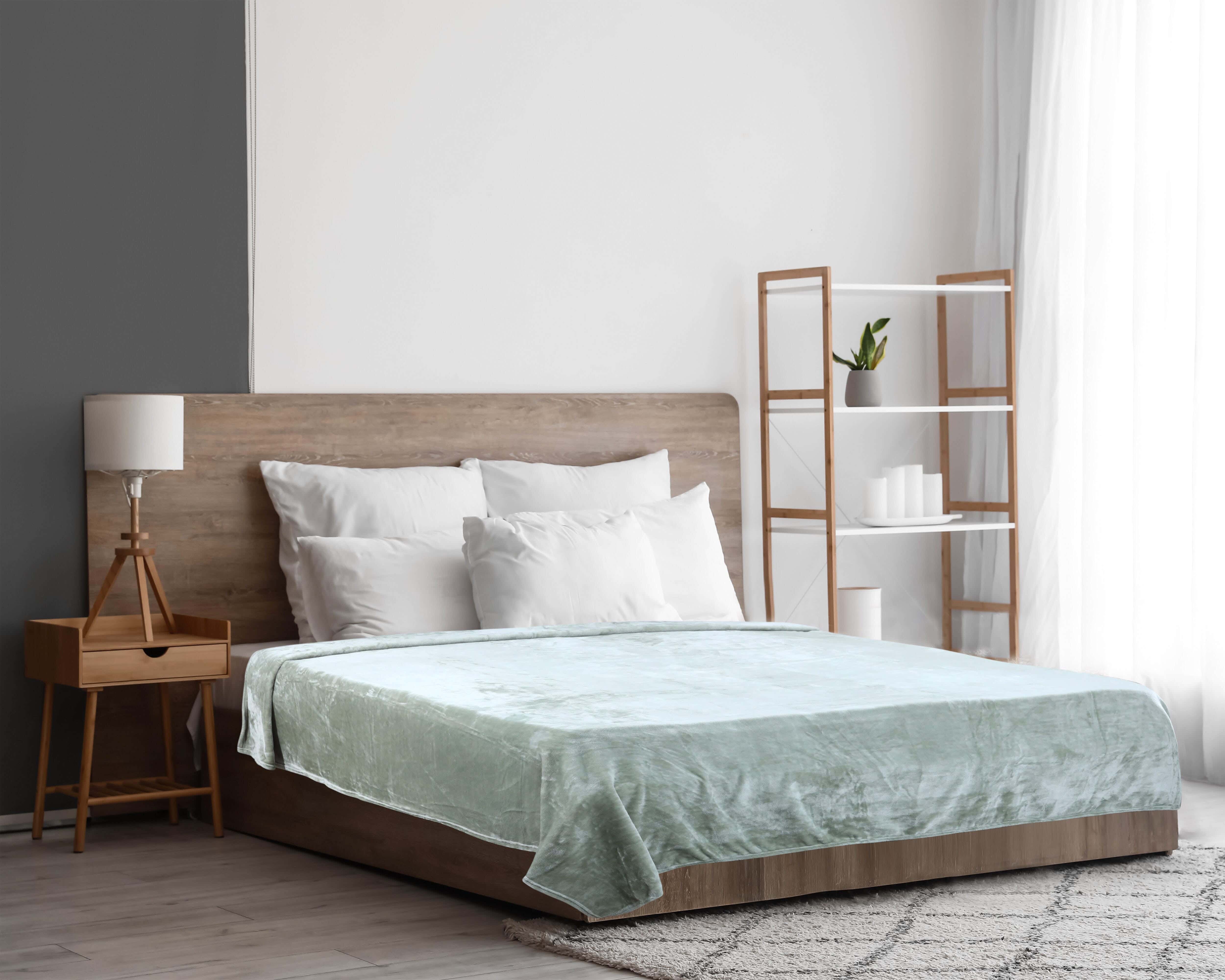 Aslan Velvet Bed Heater, 220×240 cm, approximately 1800 gm - Olive