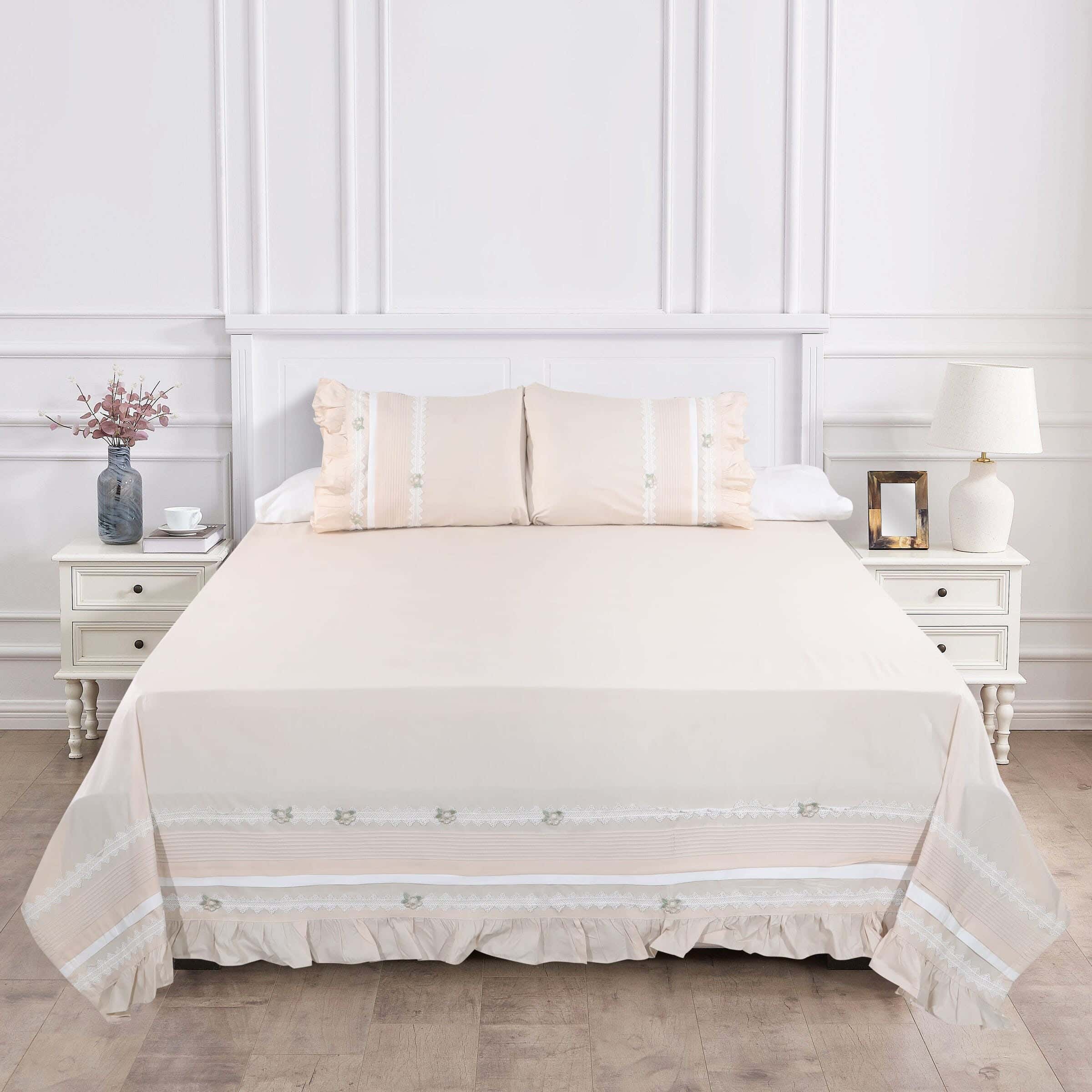 Harir Canar Embroidered Cotton Bed Sheet Set, 4 Pieces, 2800 gm - Beige