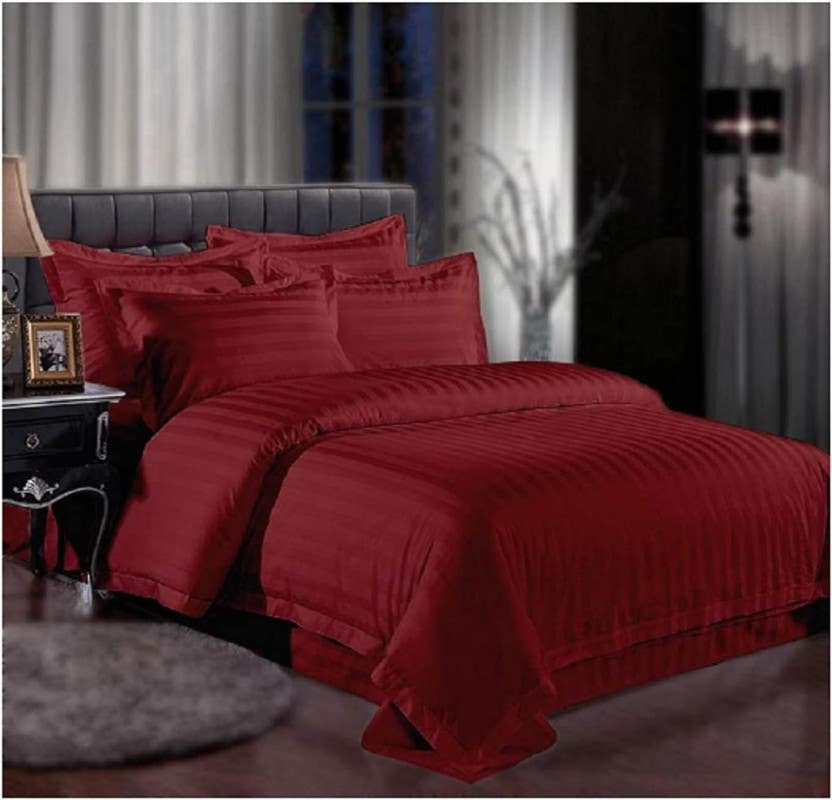 Comfortable imported Indian cotton comforter 240x250 cm, 3 pieces - Dark Red