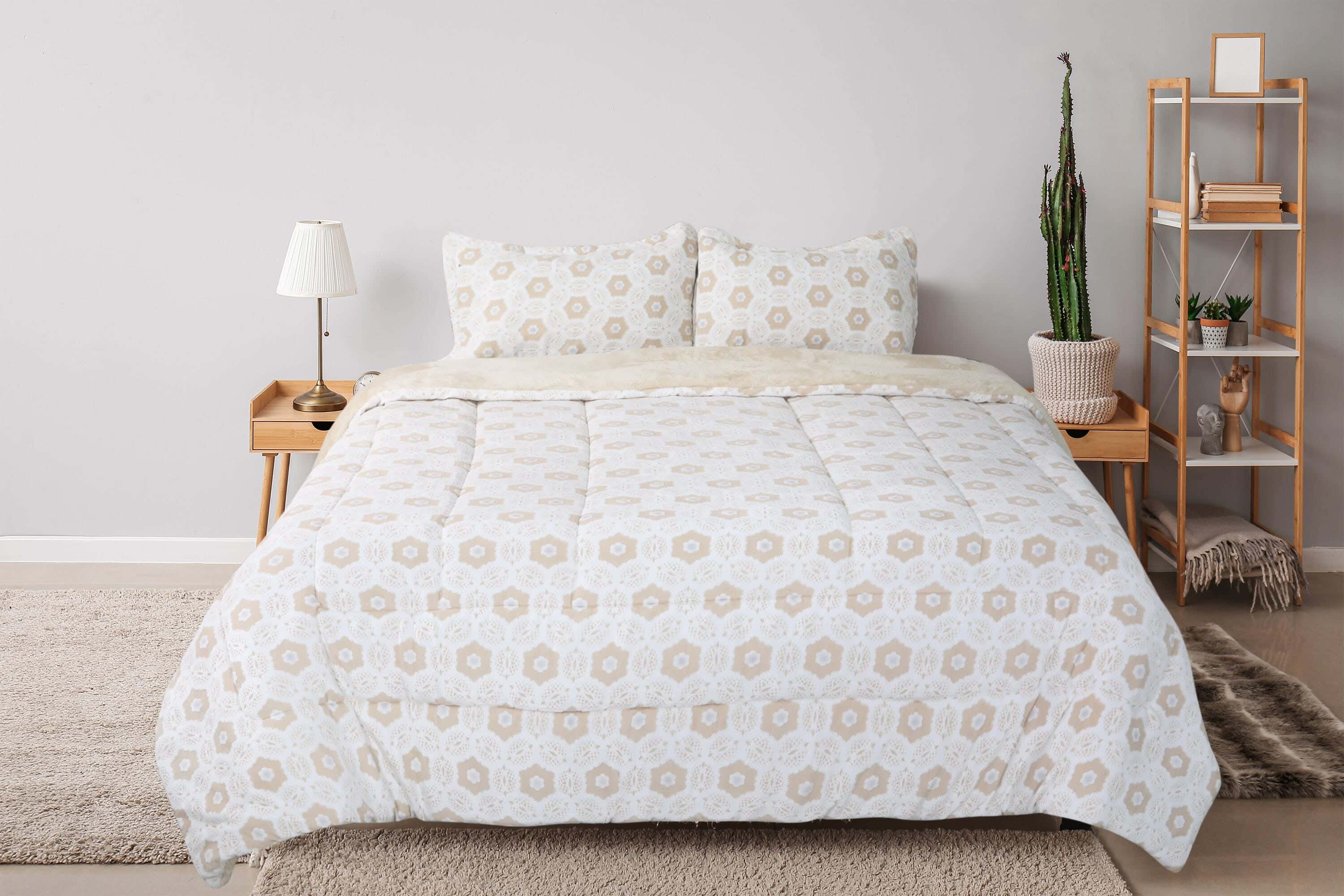 Tag Velvet Quilt Set, 3 Pieces, 240×260 cm, 6300 gm - Beige