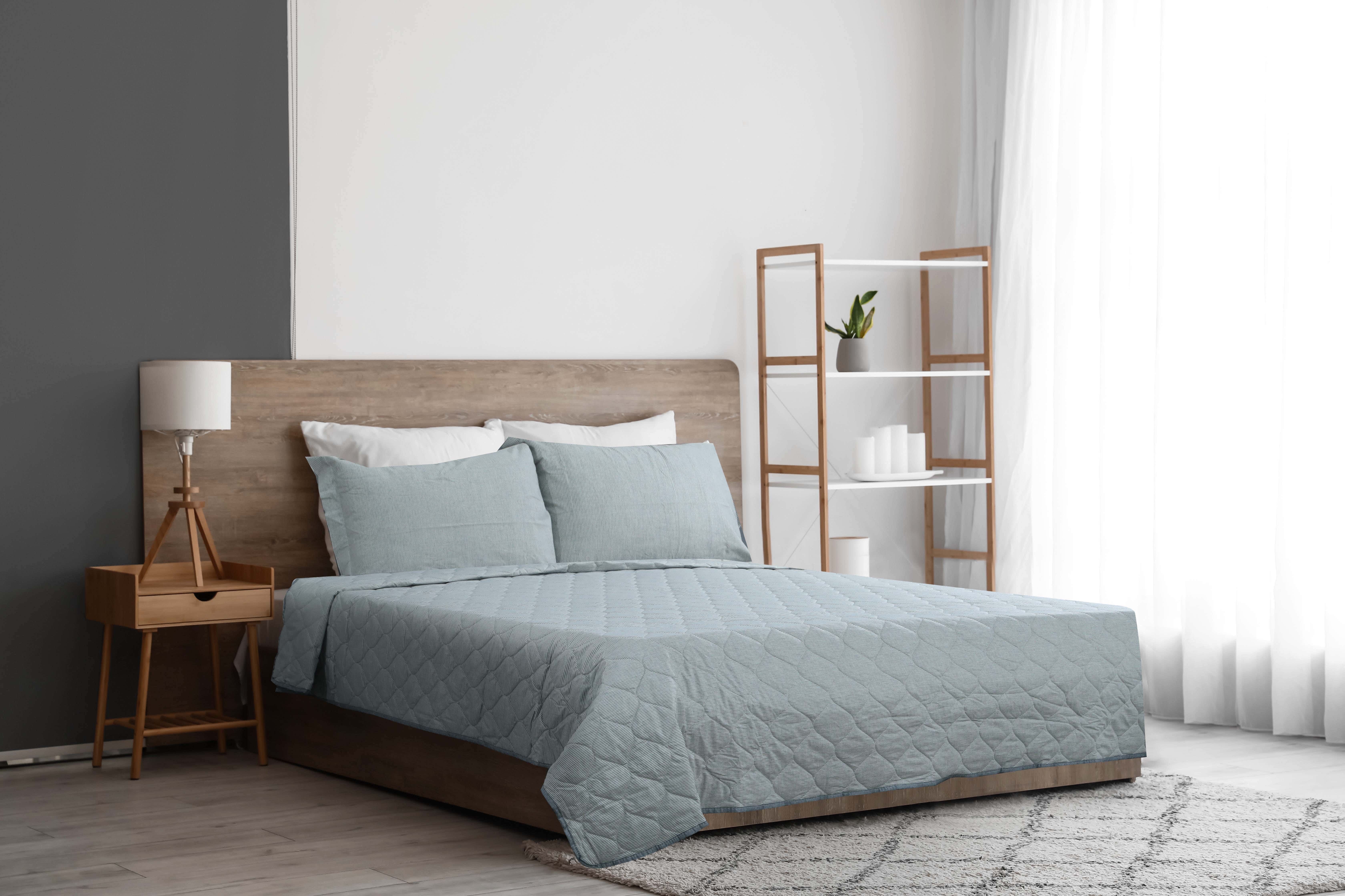 Al Maamoun Cotton Double Comforter Set, 3 Pieces, 240×240 cm, 2800 gm - Navy