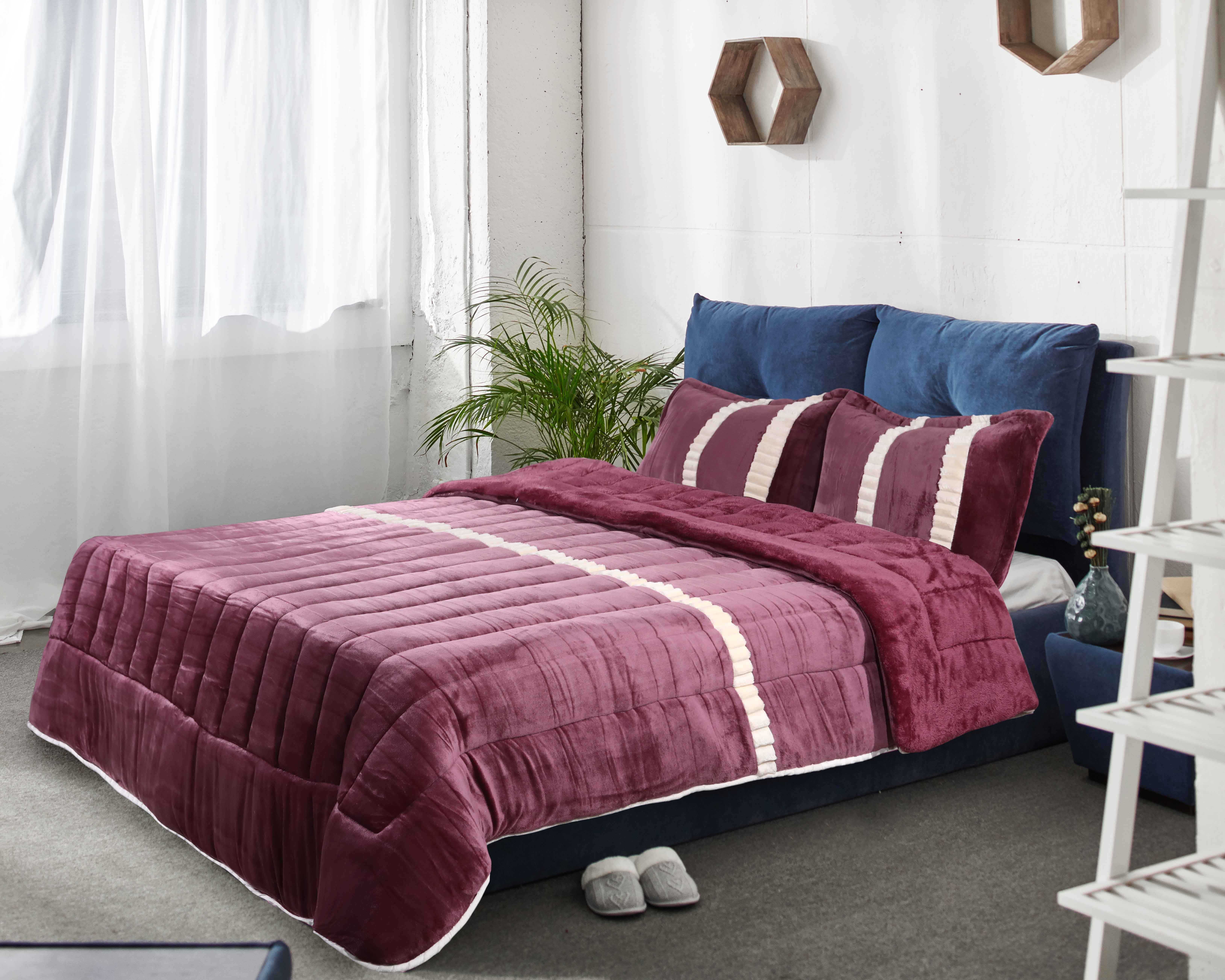 Liza Velvet Quilt Set, 3 Pieces, 240x240 cm, Approx 7000 gm - Mauve