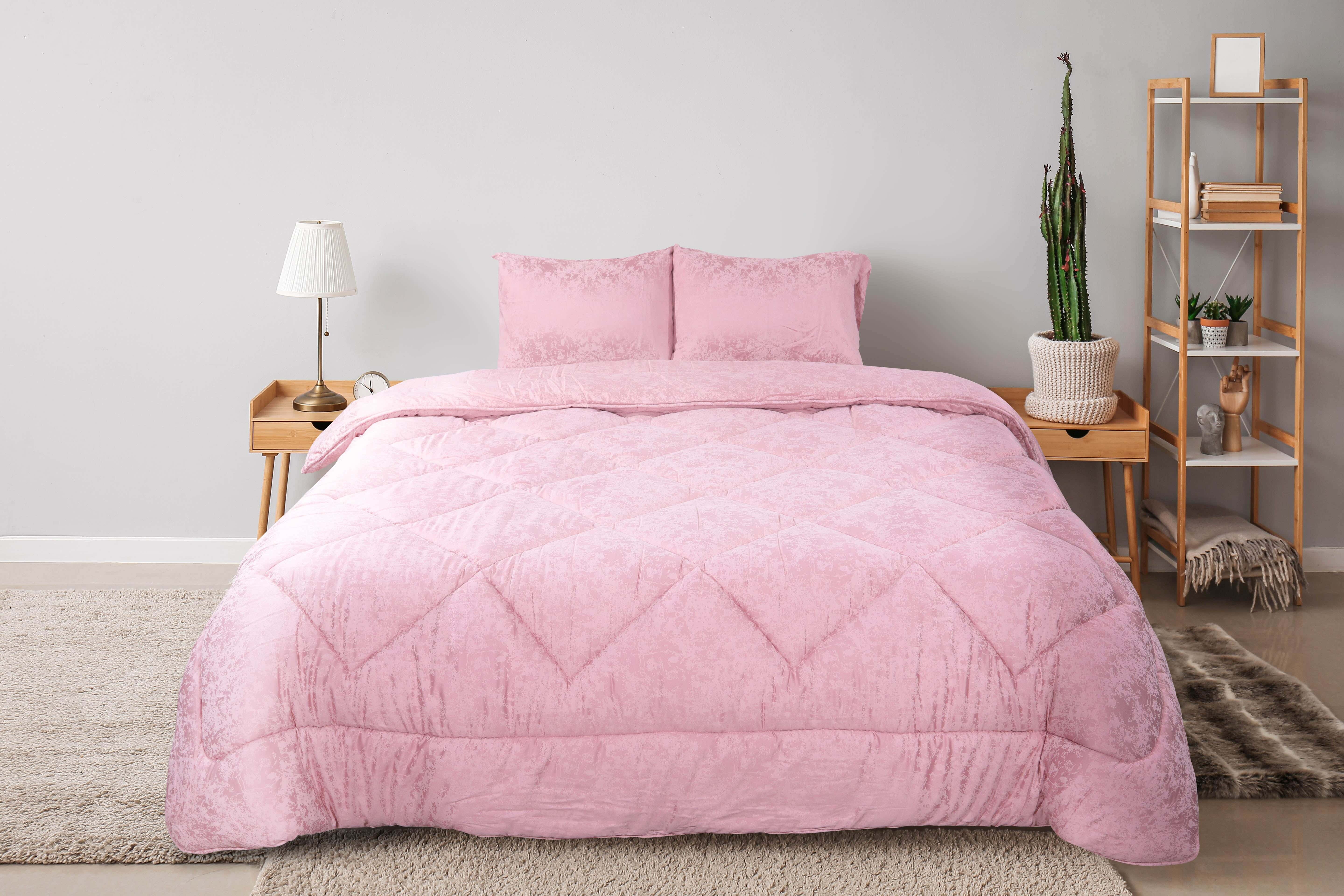 Al Maamoun Cotton Quilt Set, 3 Pieces, 240x240 cm, approximately 4850 gm - Cashmere