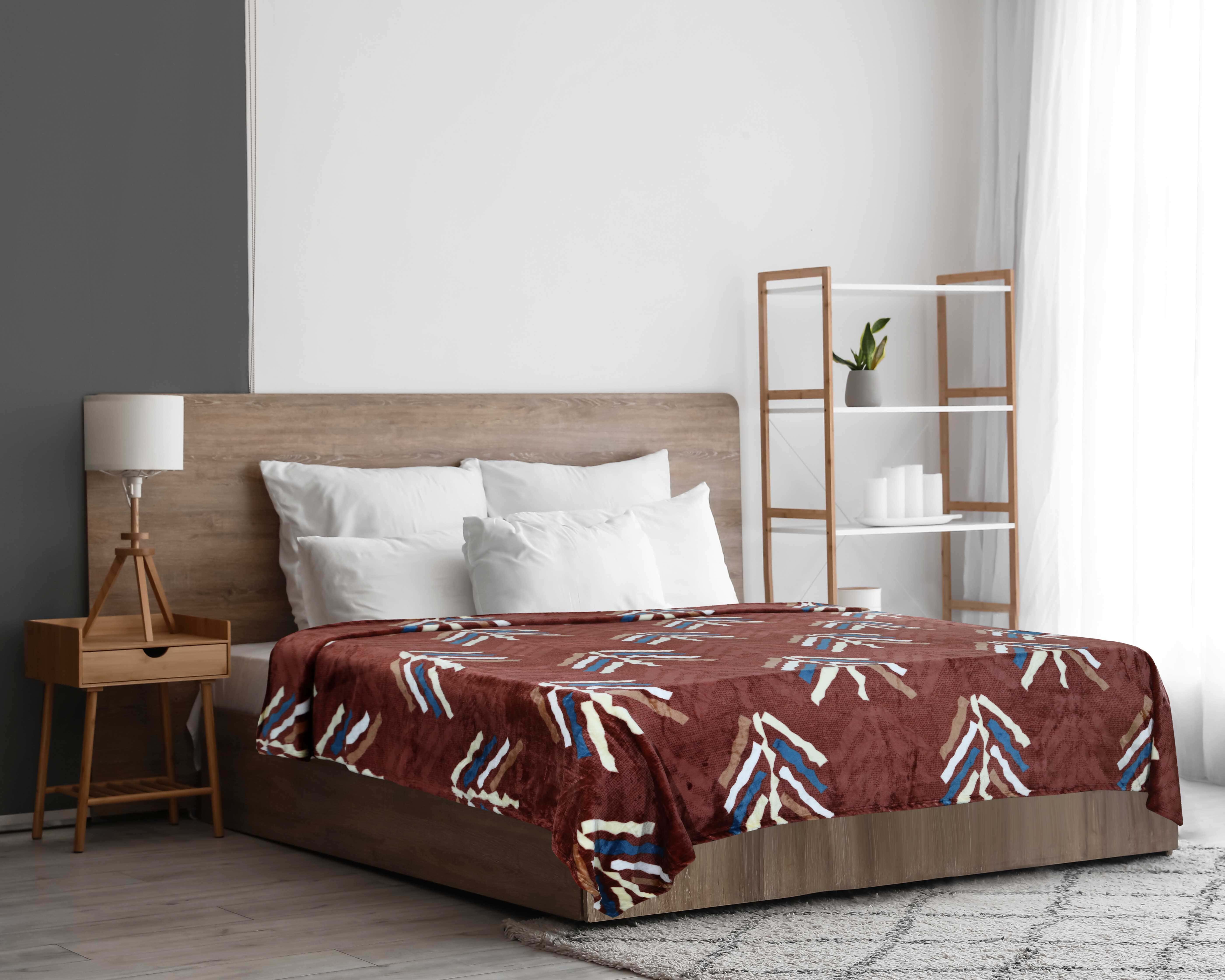 Al Maamoun Velvet Heater, 220x240 cm, 1400 gm - Red