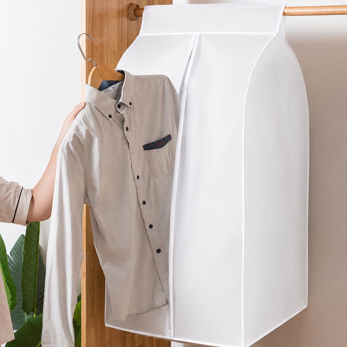 Waterproof Suit Cover, 80×50×120 cm - White