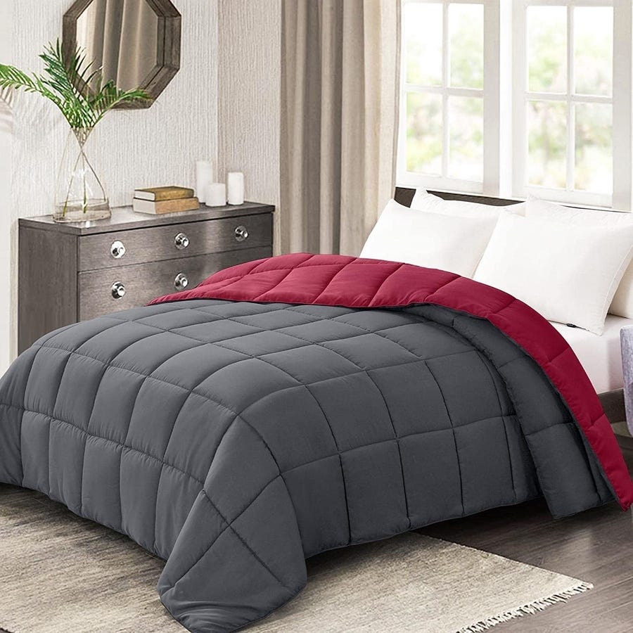 Line Sleep Fiber Double Face Quilt, 220x180 cm - Red Dark Grey