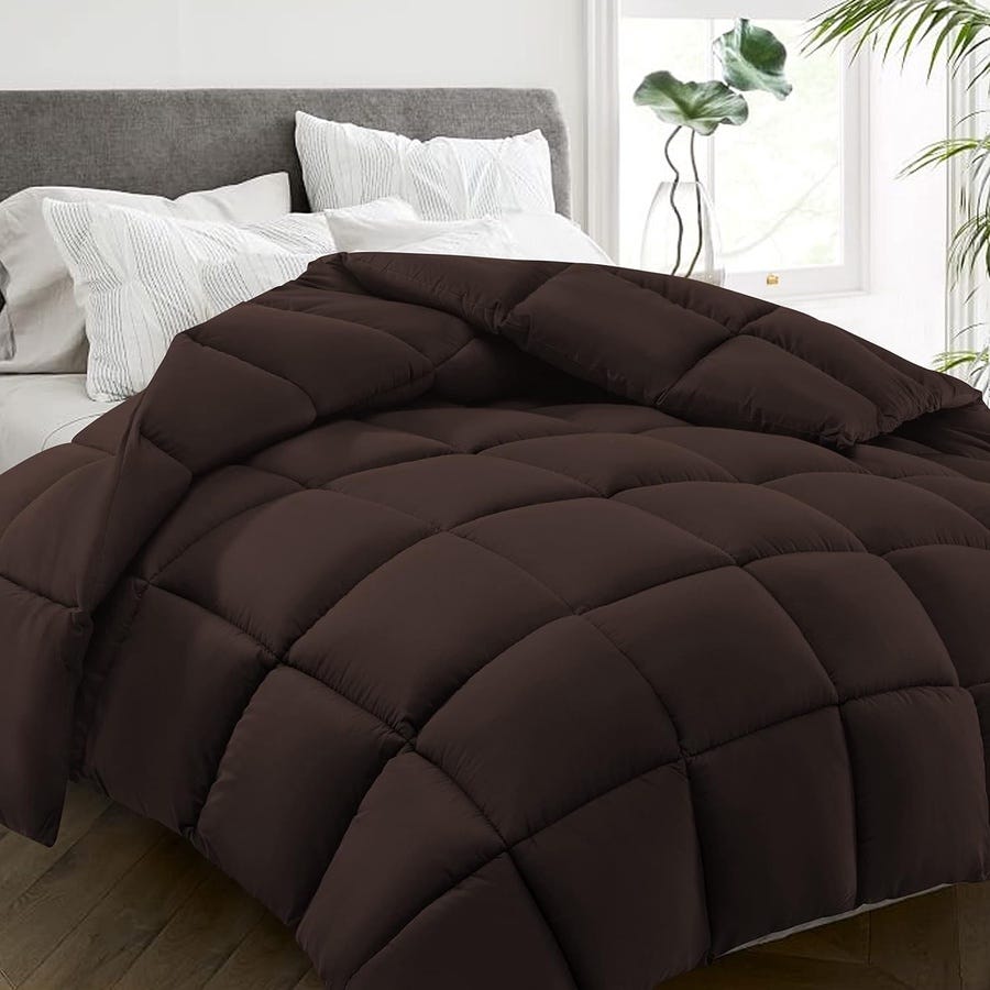 Line Sleep Fiber Quilt, 220x180 cm - Brown