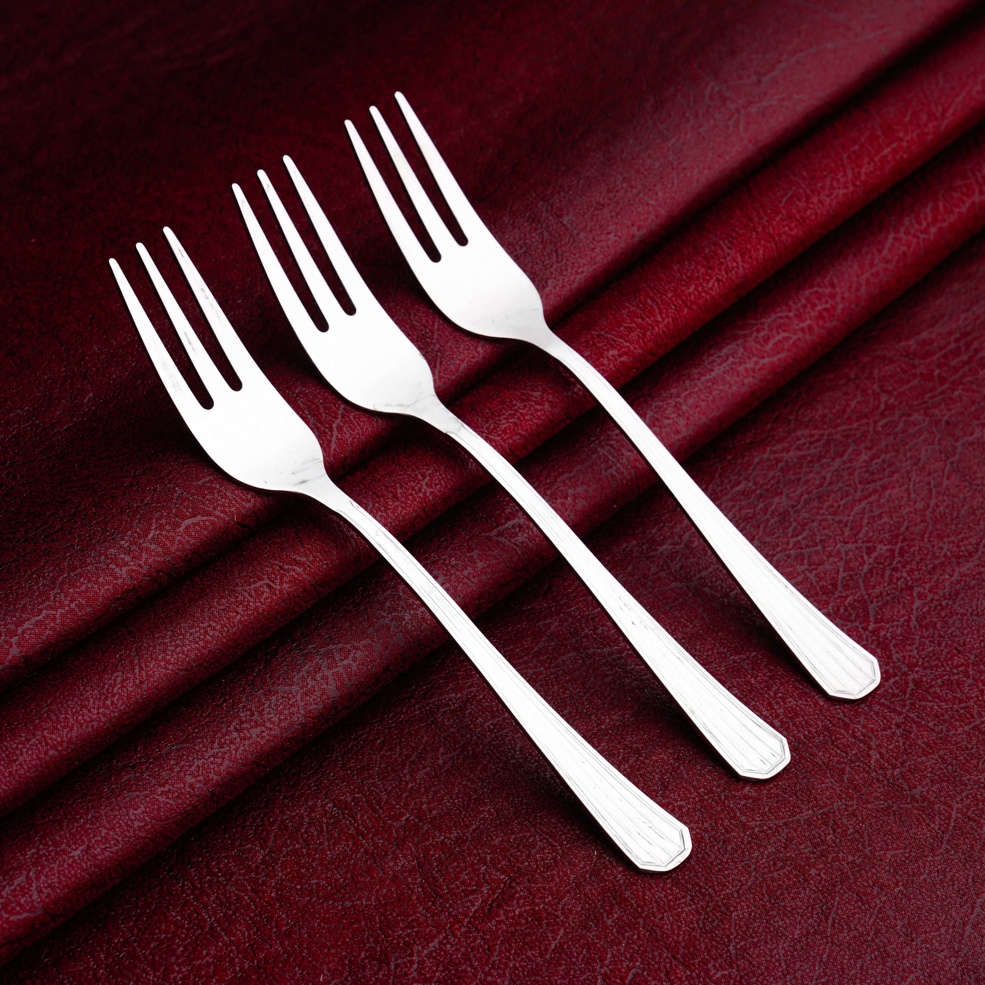 Nouval Gatto Forks Set, 3 Pieces - Silver