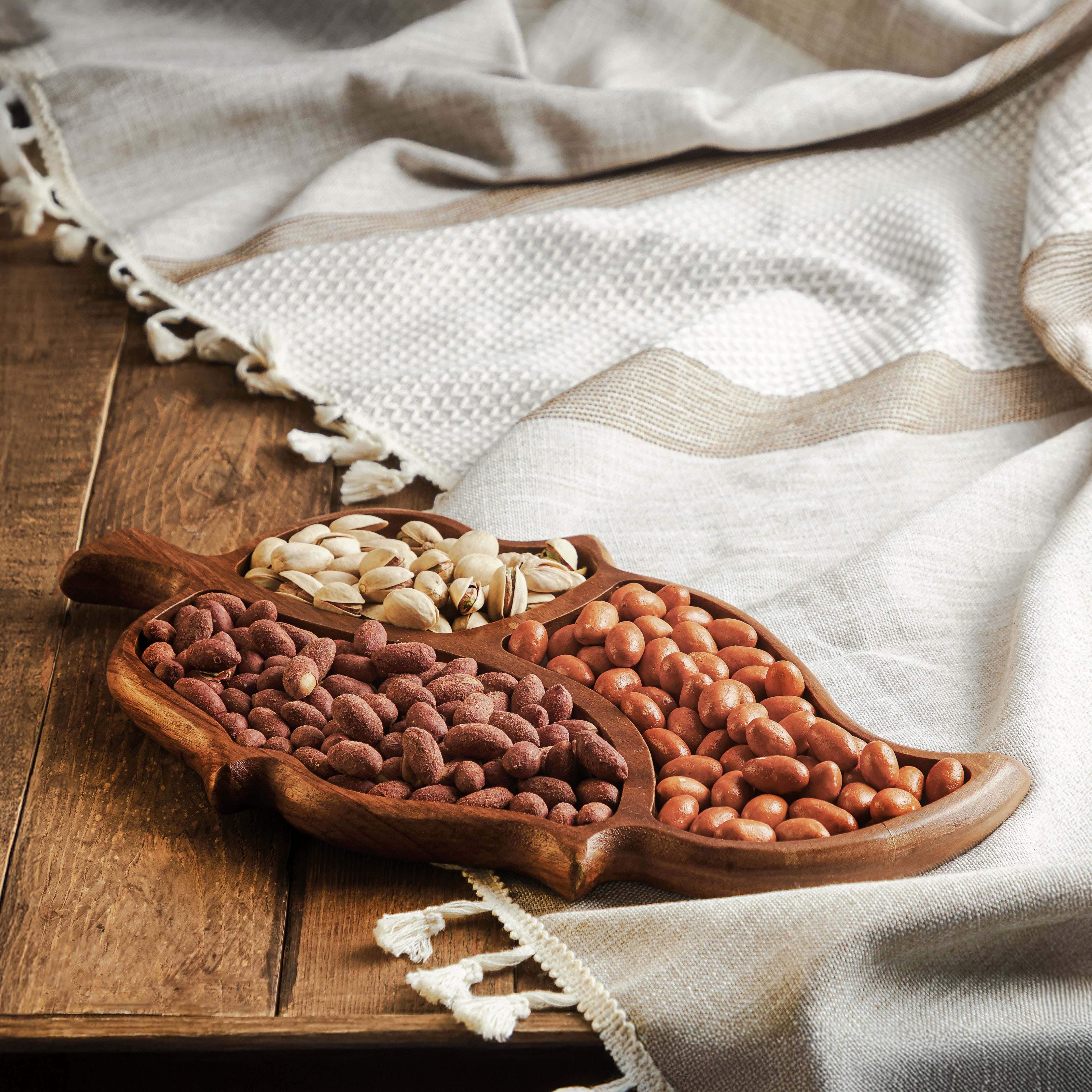 Sarsooh Wood Snack Plate, Leaf-Shaped, 35×21 Cm - Brown