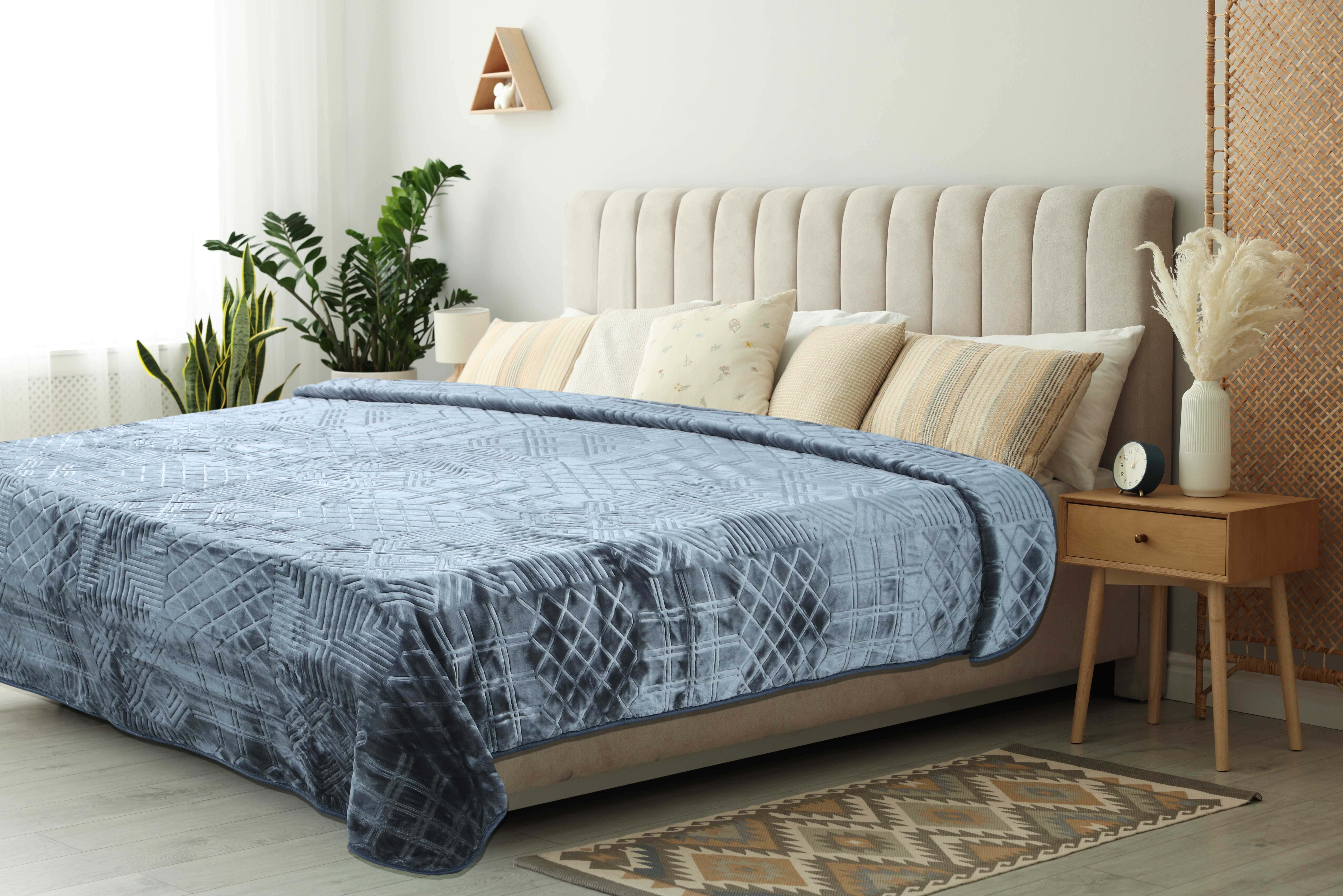 Nana Secret Comfort Velvet Laser Embossed Blanket, 220X240 cm, 4 Kg - Grey