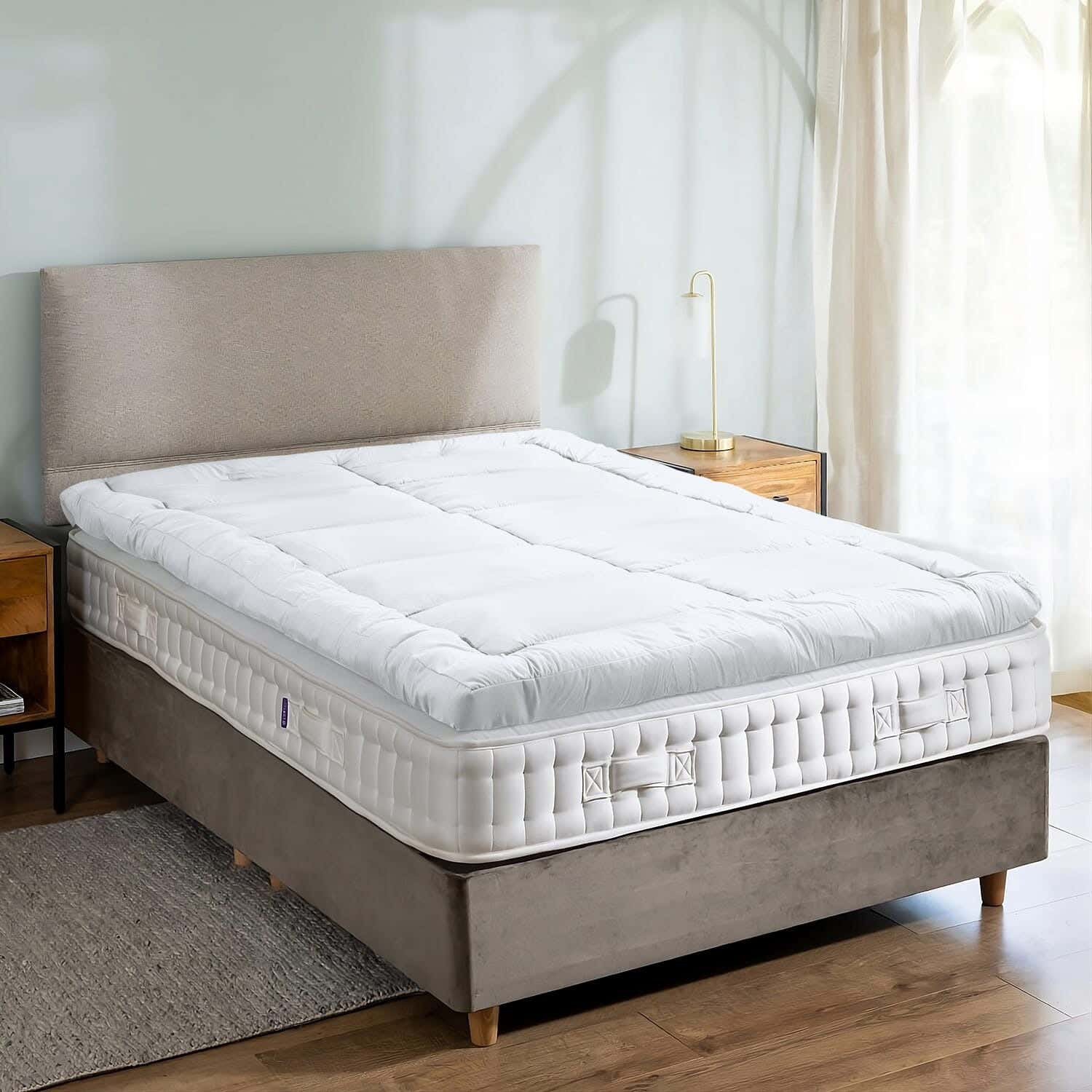 Al Maamoun Mattress Topper, 150x200 cm - White