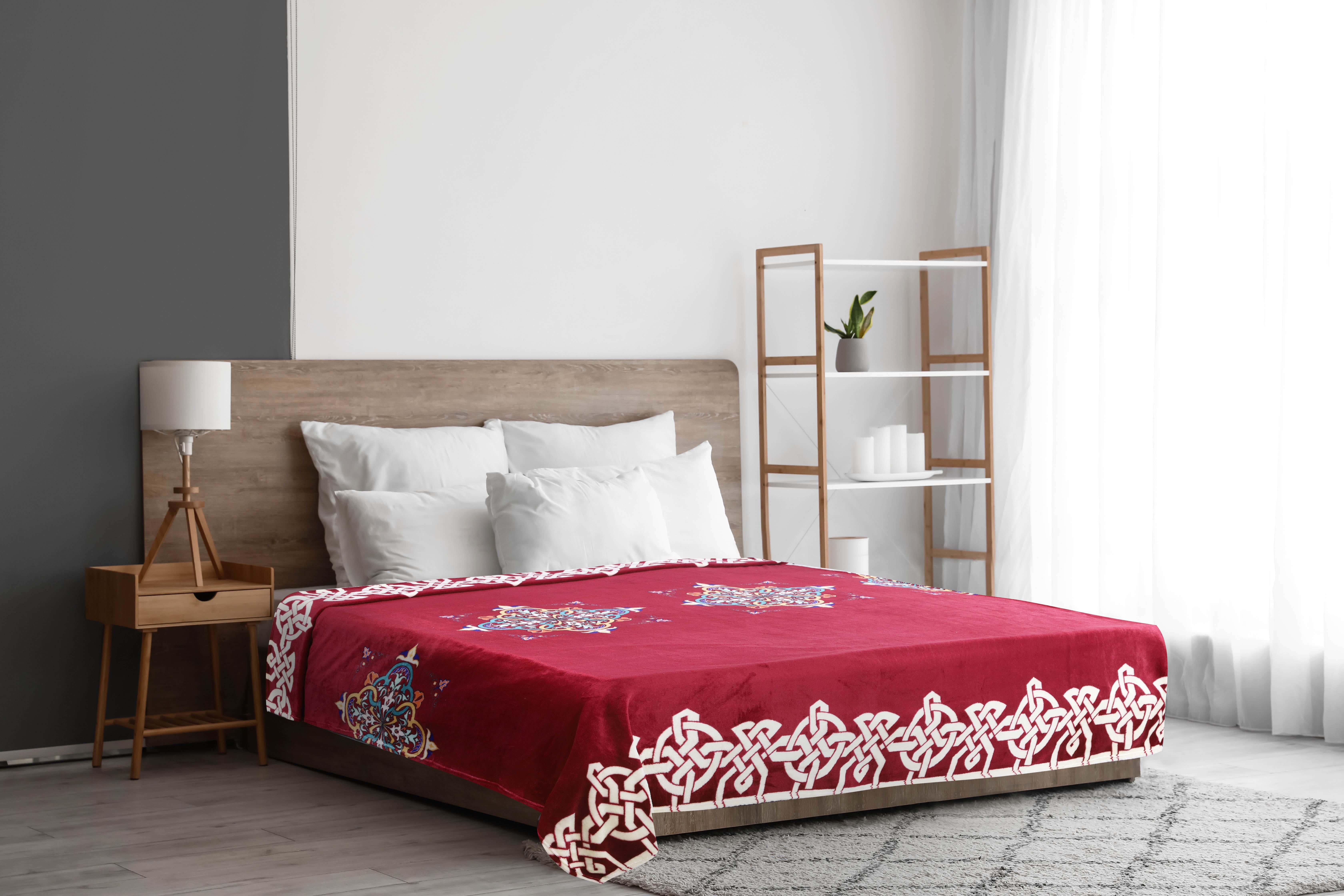 Velvet Bed Heater, 220x180 cm, 1100 gm - Red White