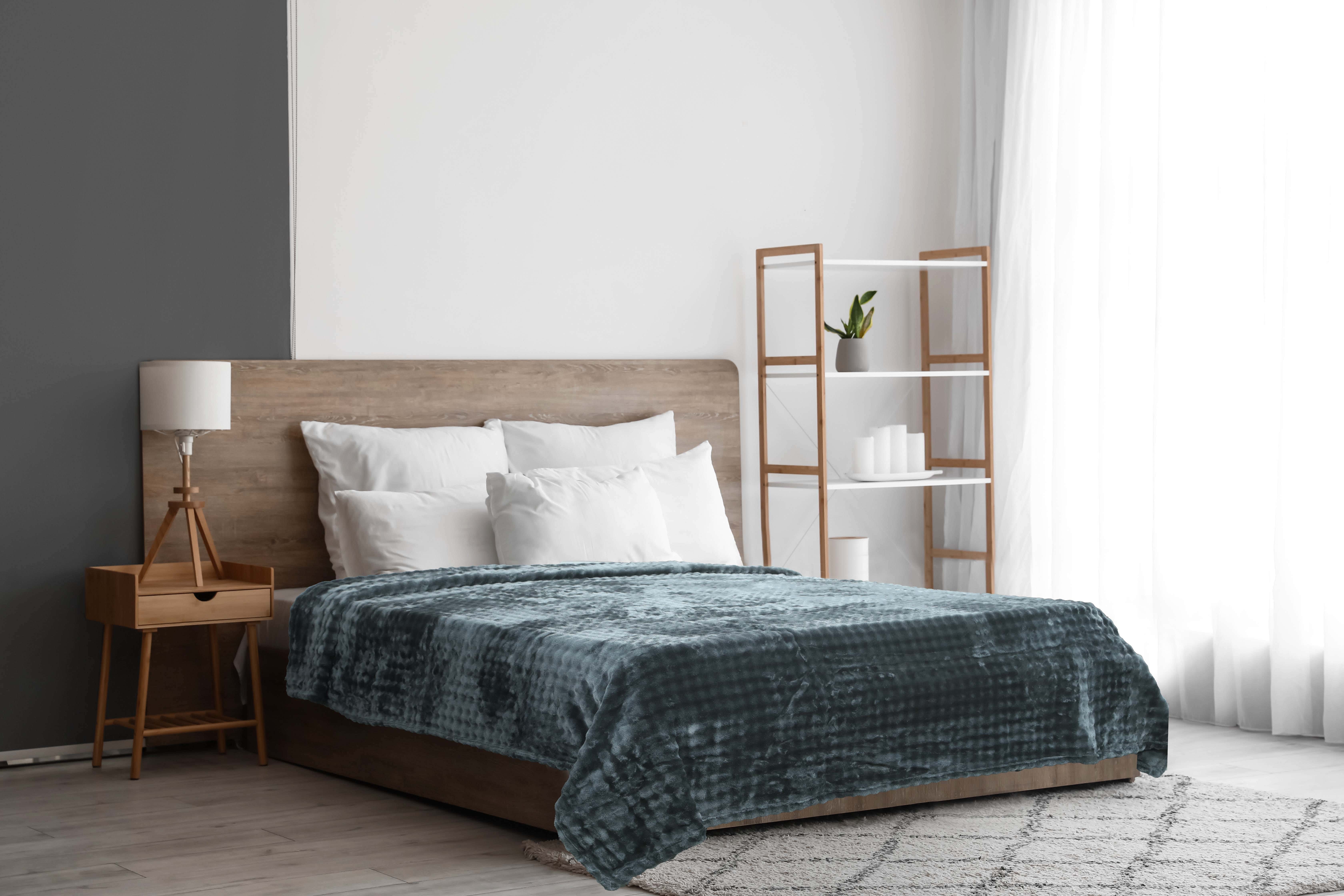 Morano Velvet Bed Heater, 220×240 cm, 1800 gm - Grey
