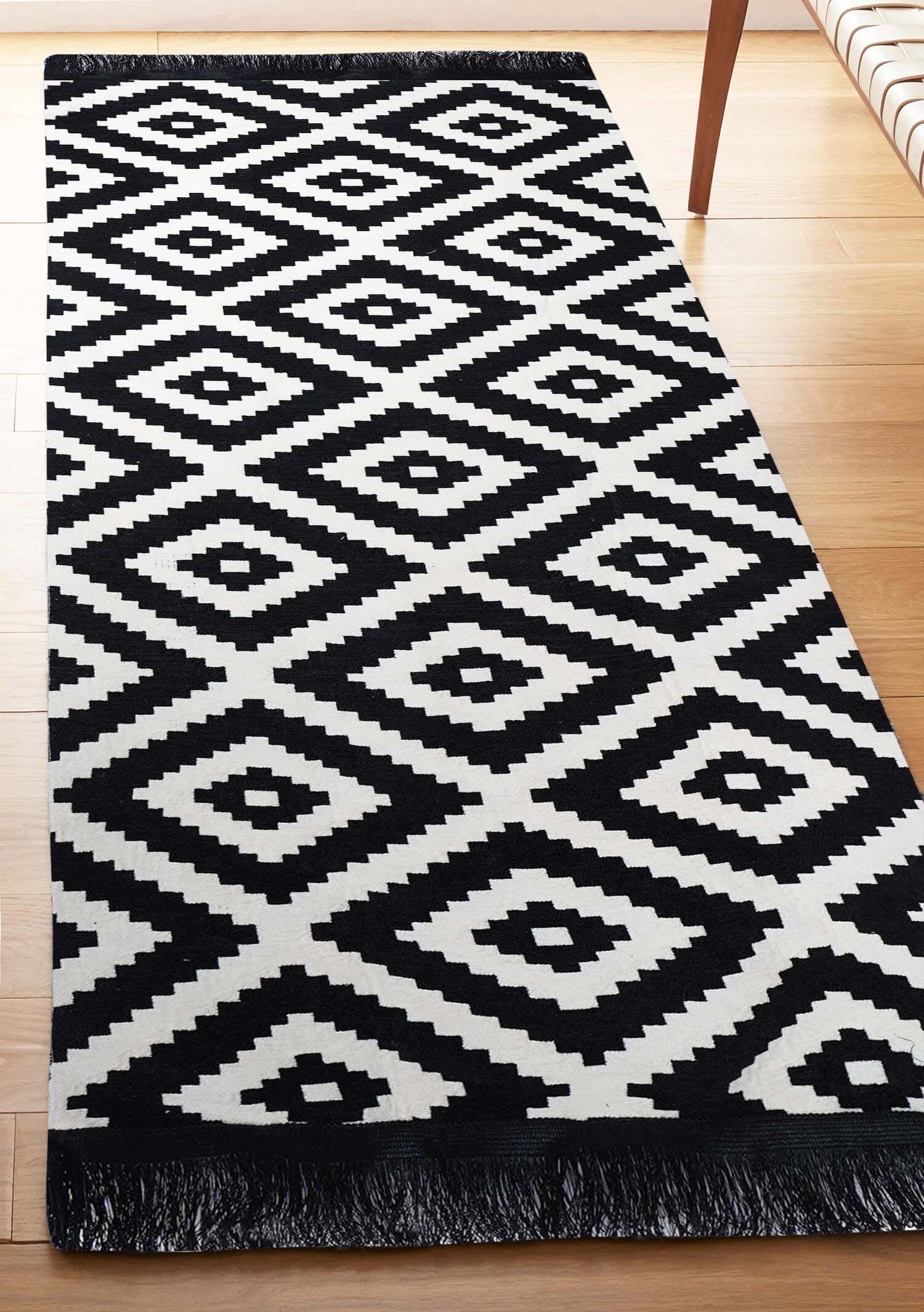 Chenille Double Face Rug, 70×200 cm, Approximately 550 grm - Off White Black