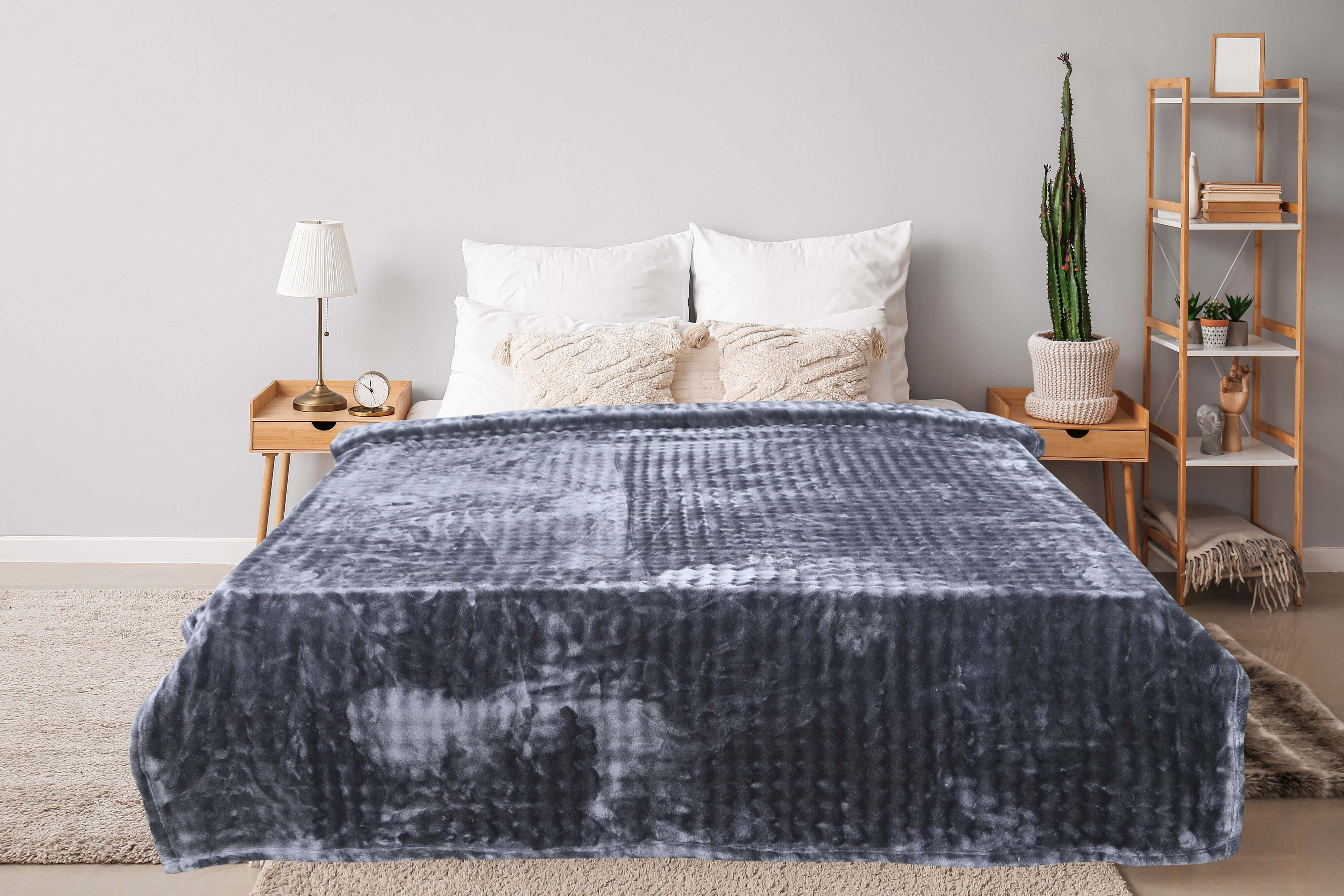 Morano Velvet Youth Blanket Set, 2 Pieces, 180×240 cm, 4000 gm - Dark Grey