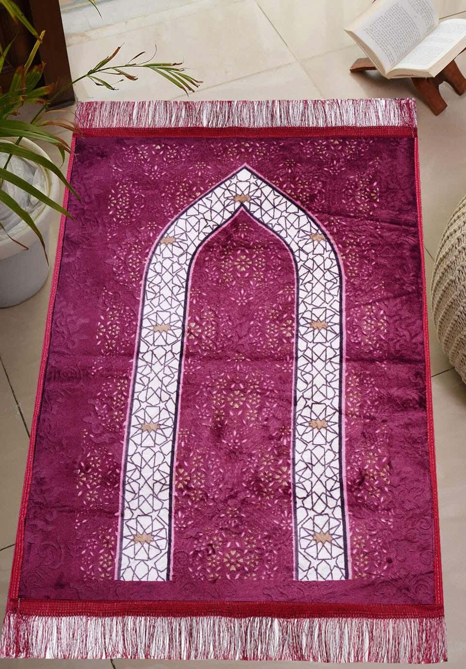 Velvet Prayer Mat Printed with Dots Back, 70×110 cm, approximately 550 grm - Fuchsia White