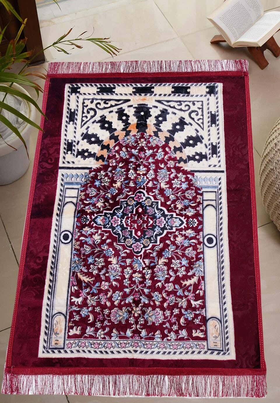Velvet Prayer Mat Printed with Dots Back, 70×110 cm, approximately 550 grm - Multicolor