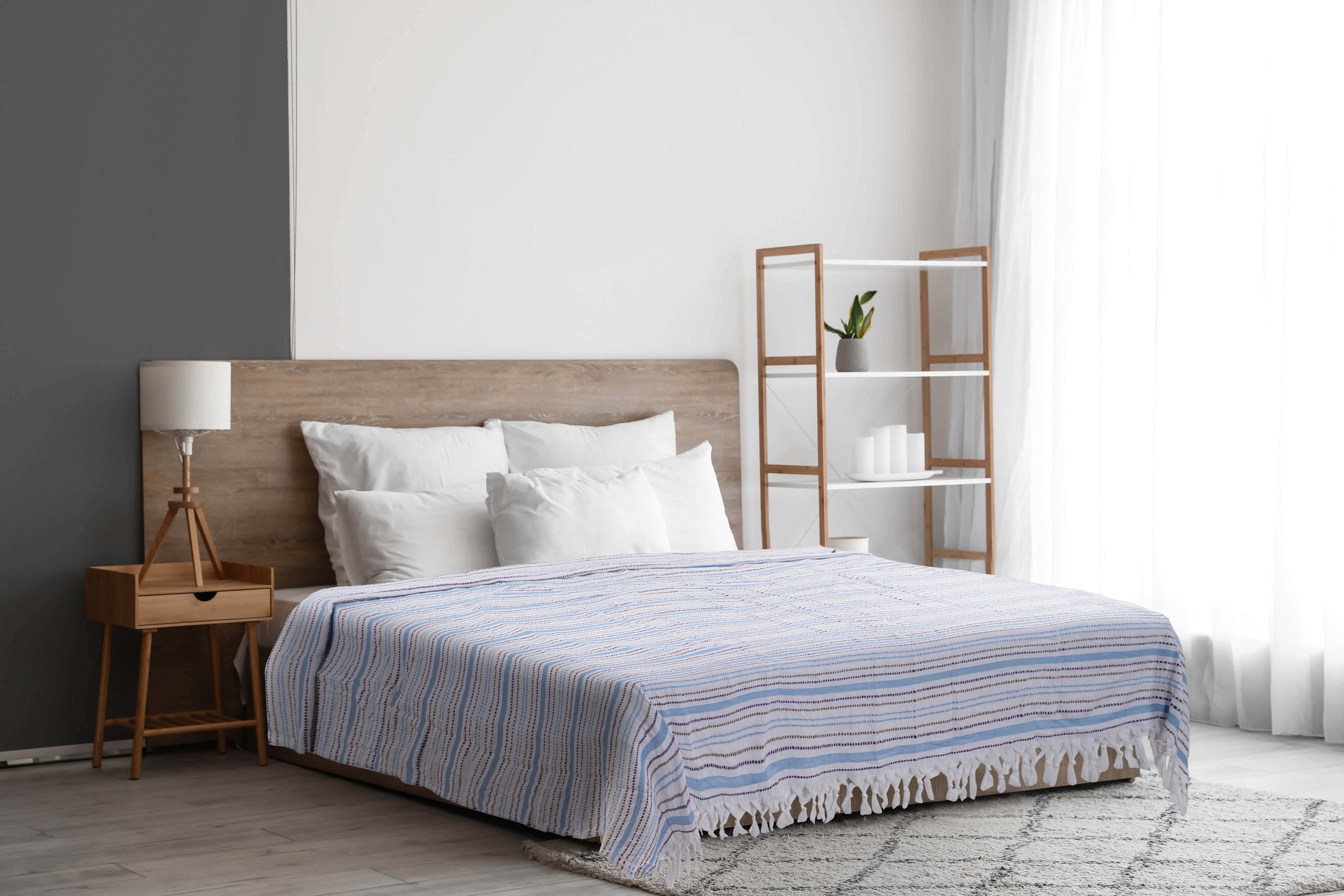 Lili Cotton Tassel Comforter, 230x240 cm, 1750 gm - Multicolor