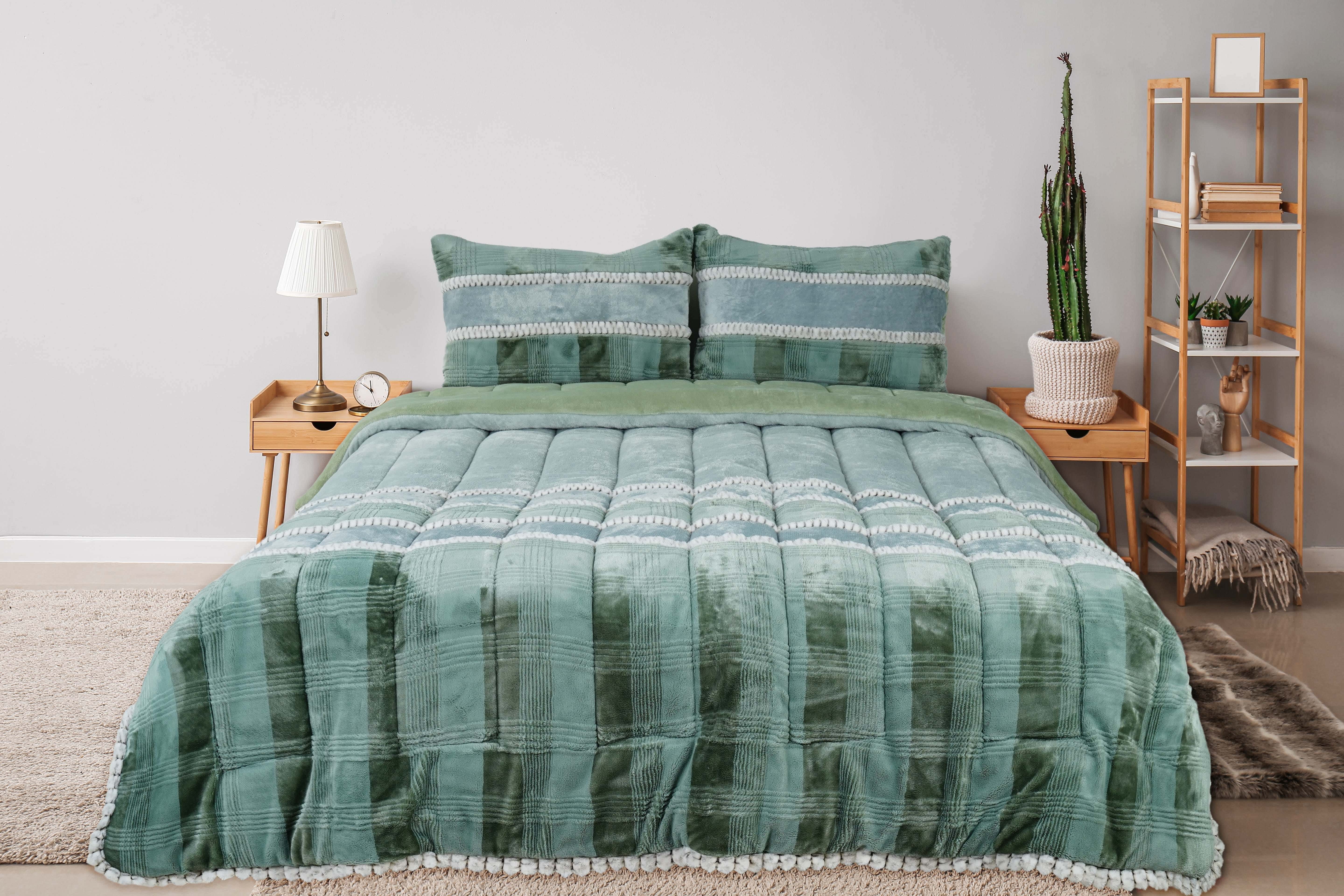 Denzli Fur Quilt Set, 3 Pieces, 240x260 cm, 7900 gm - Light Green