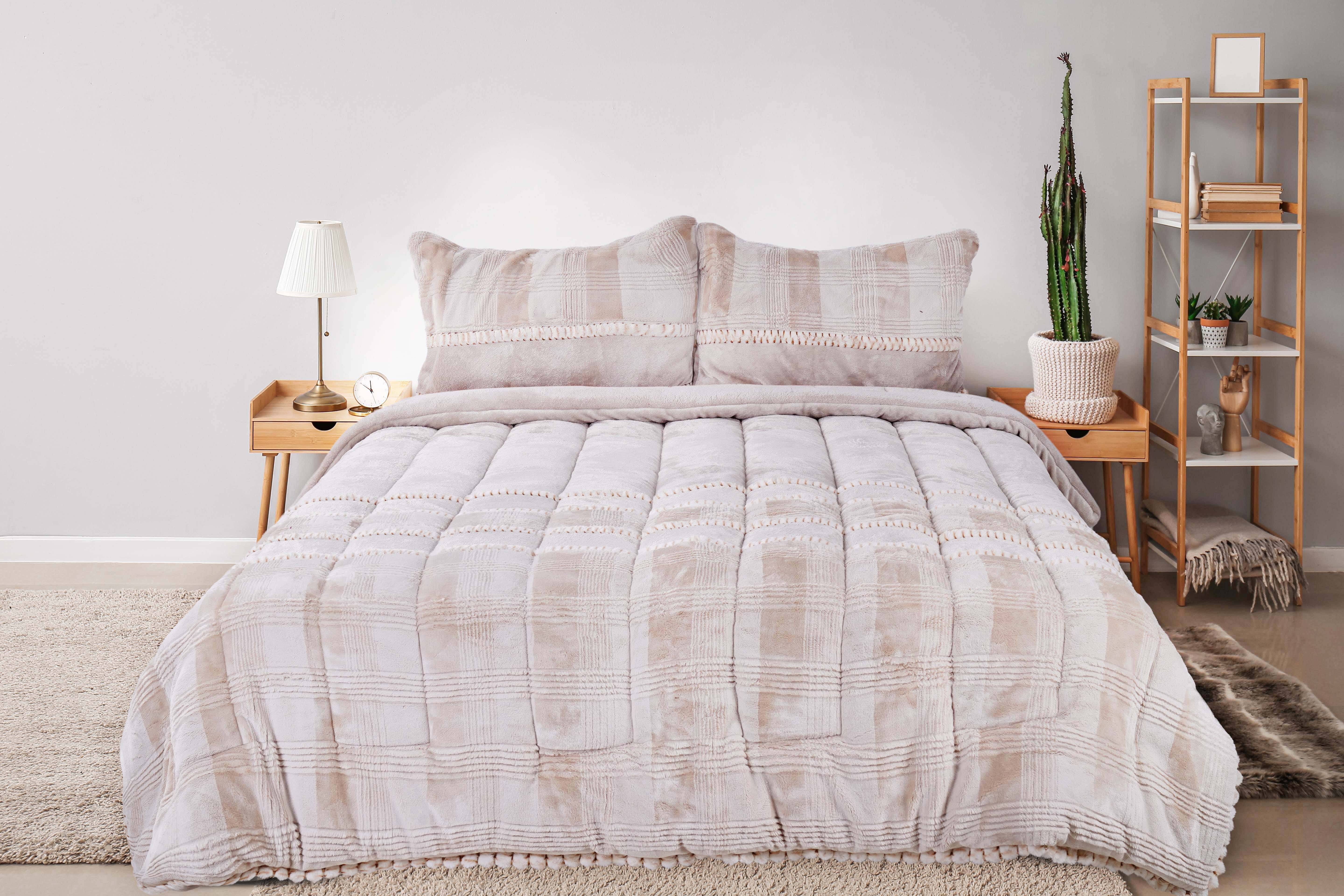 Denzli Fur Quilt Set, 3 Pieces, 240x260 cm, 7900 gm - Coffee