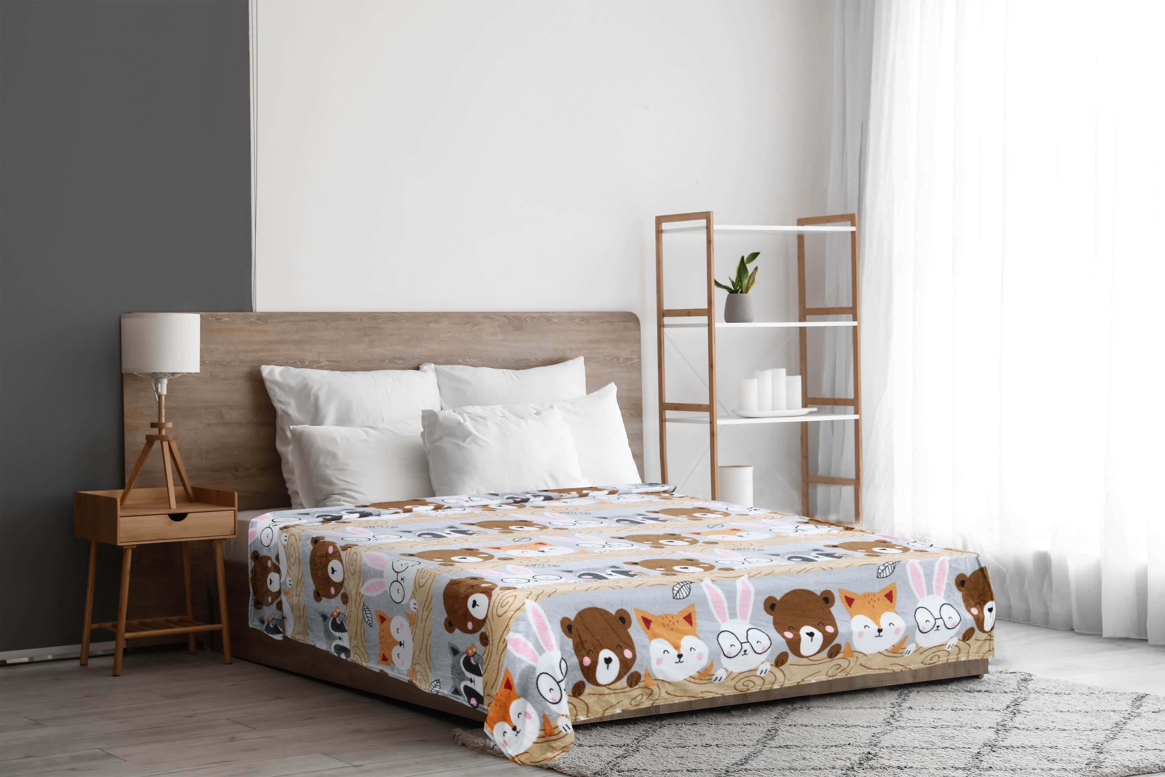 Velvet Kids' Bed Heater, 200x180 cm, 650 gm - Multicolor
