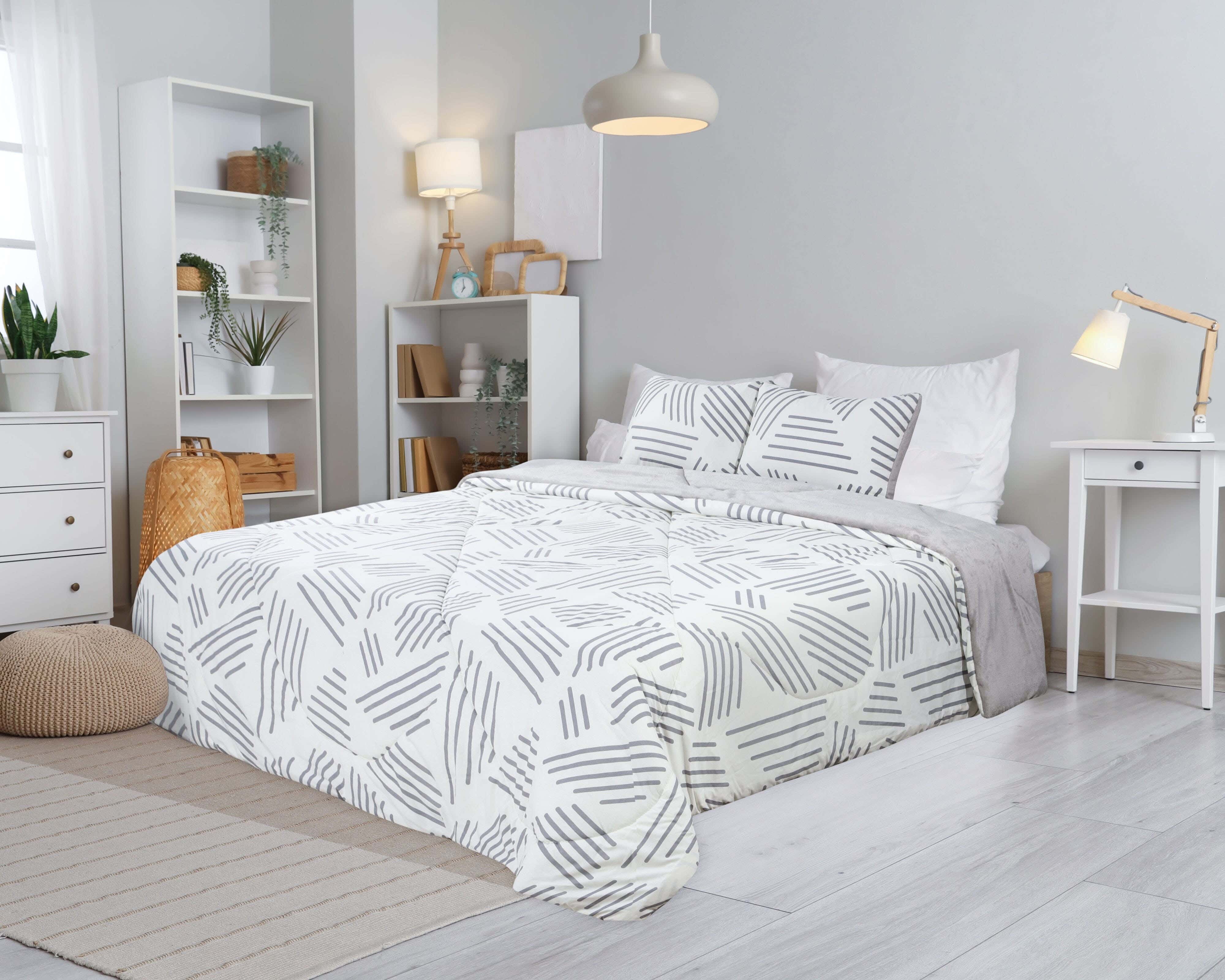 Lili Cotton Quilt Set with Velvet Back, 3 Pieces, 240×250 cm, 4400 gm - Grey White