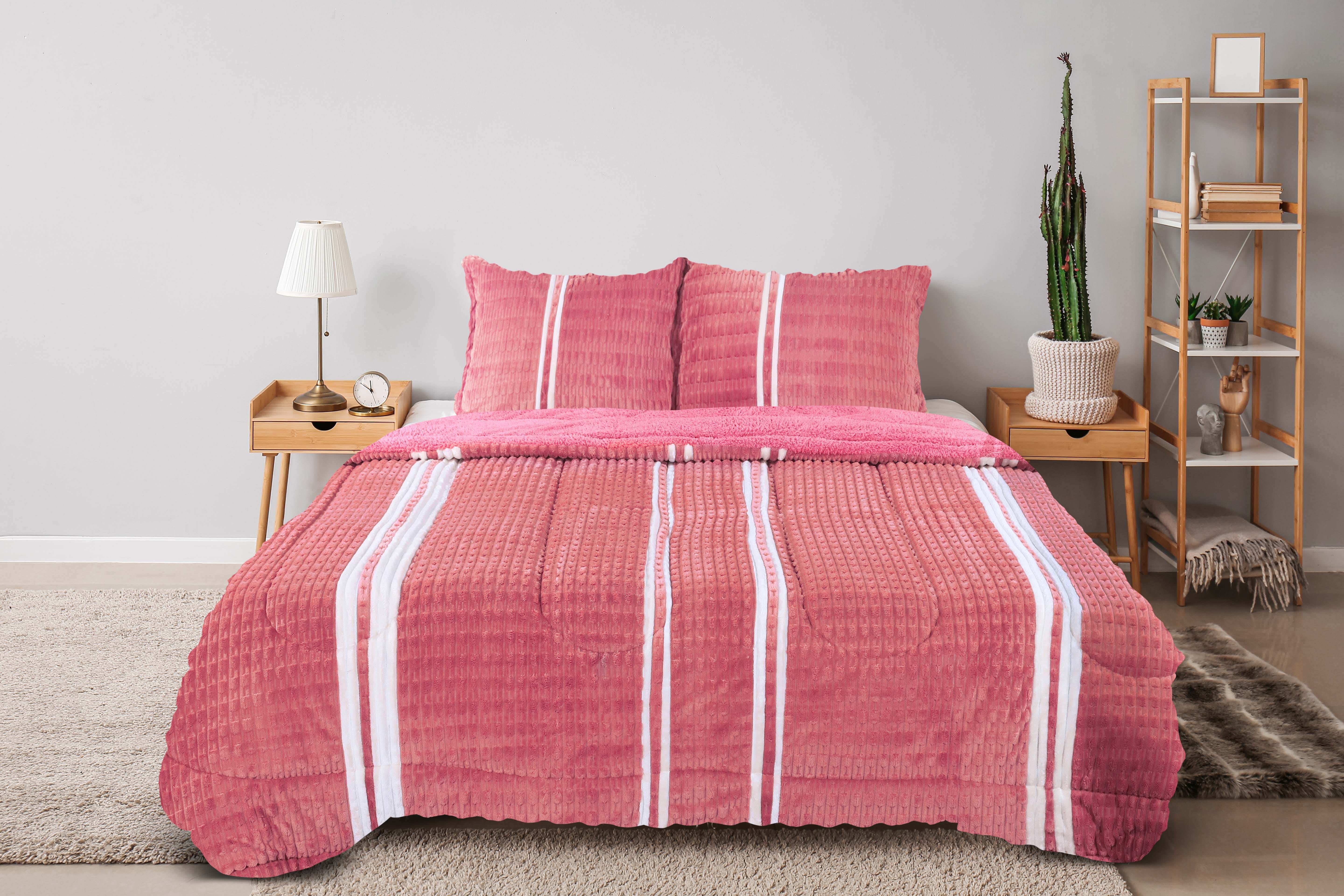 Venecia Velvet Quilt Set, 3 Pieces, 240x250 cm, 6250 gm - Cashmere