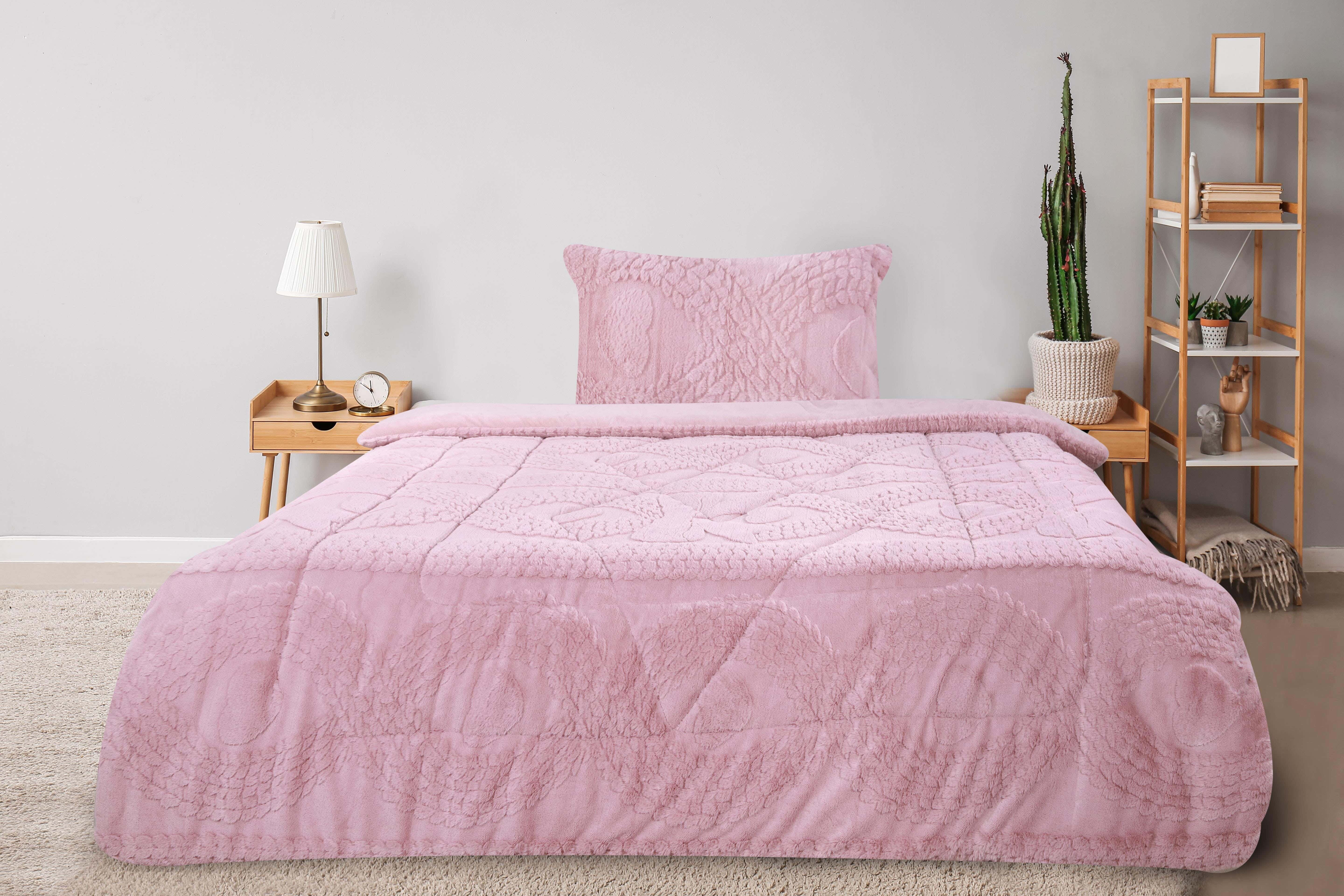 Details Fur Youth Quilt Set, 4 Pieces, 200x240 cm, 1.4 kg - Cashmere