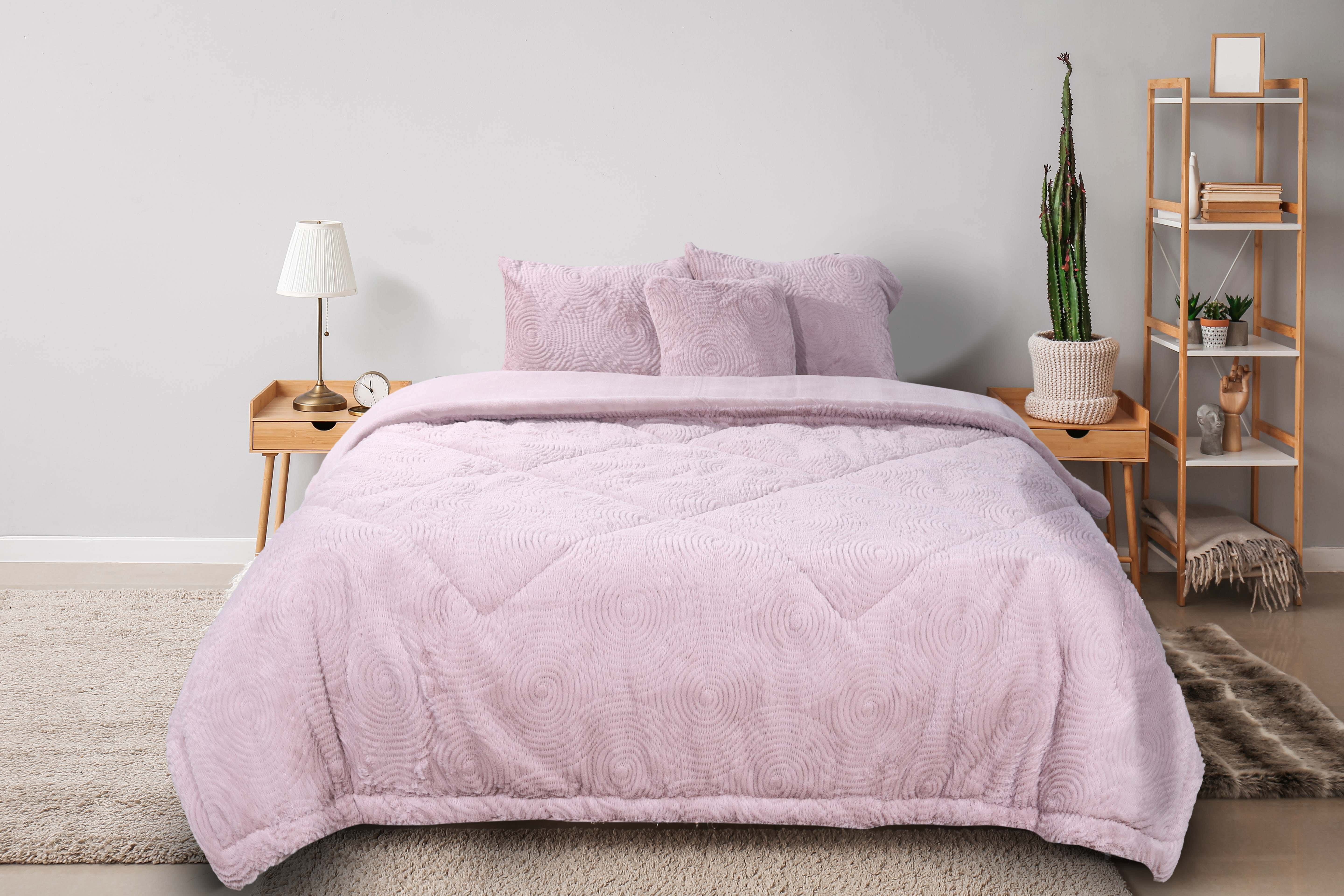 Rose Home Fur Quilt Set, 4 Pieces, 240x250 cm, 6600 gm - Cashmere