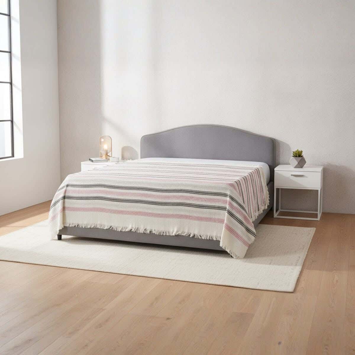 Al Maamoun Jacquard Comforter, 220×240 cm, 1660 gm - Multicolor
