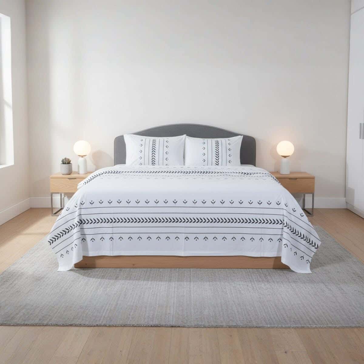 Lotus Home Cotton Bed Sheet Set, 4 Pieces, 240x270 cm, 2565 gm - Off White Black