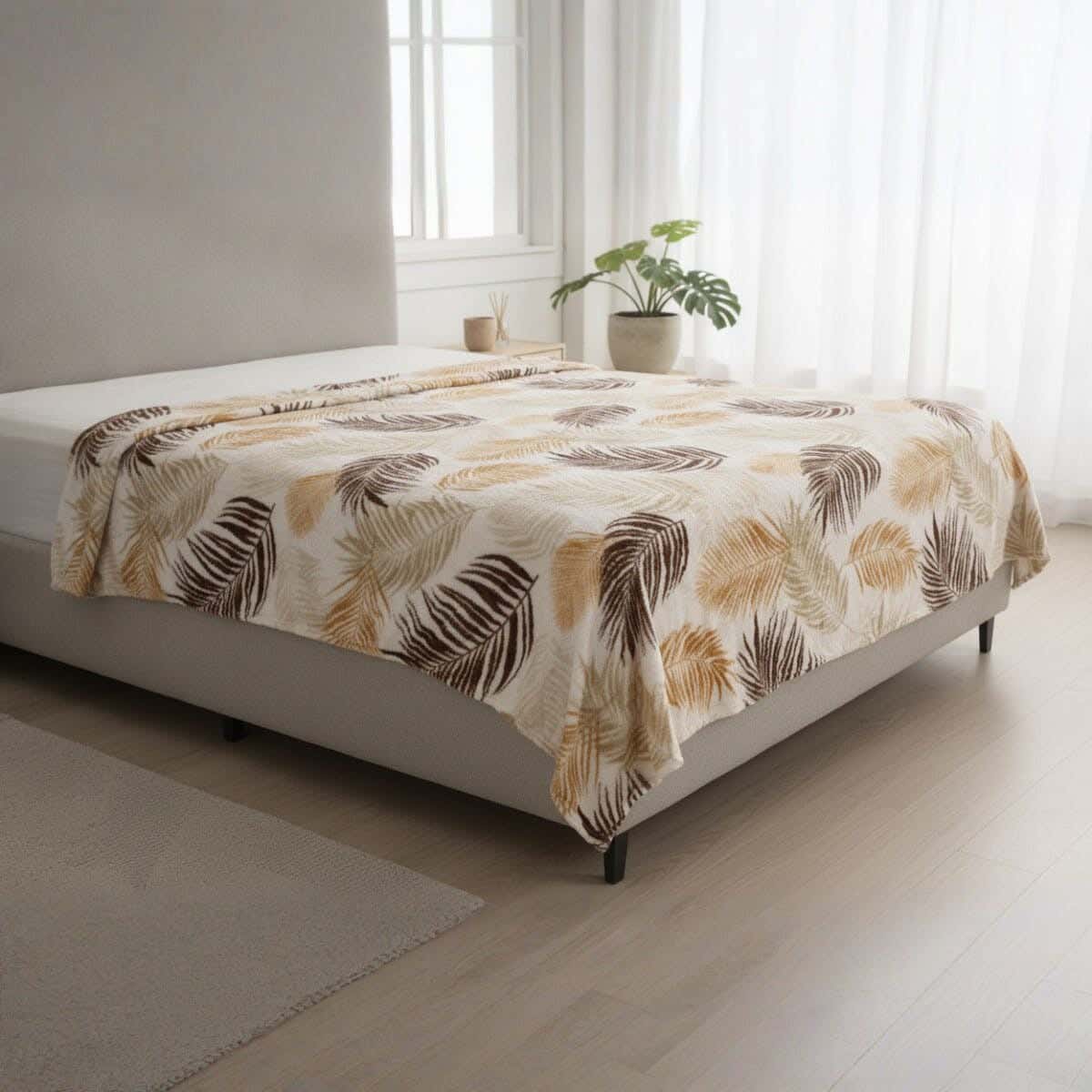 Dragon Velvet Bed Heater, 210×220 cm, 930 gm - Multicolor
