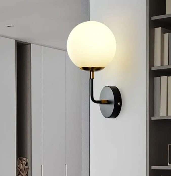 Metal Wall Lamp With Rust-Resistant Metal Coating, 18 X 15 X 30 Cm - Black Gold