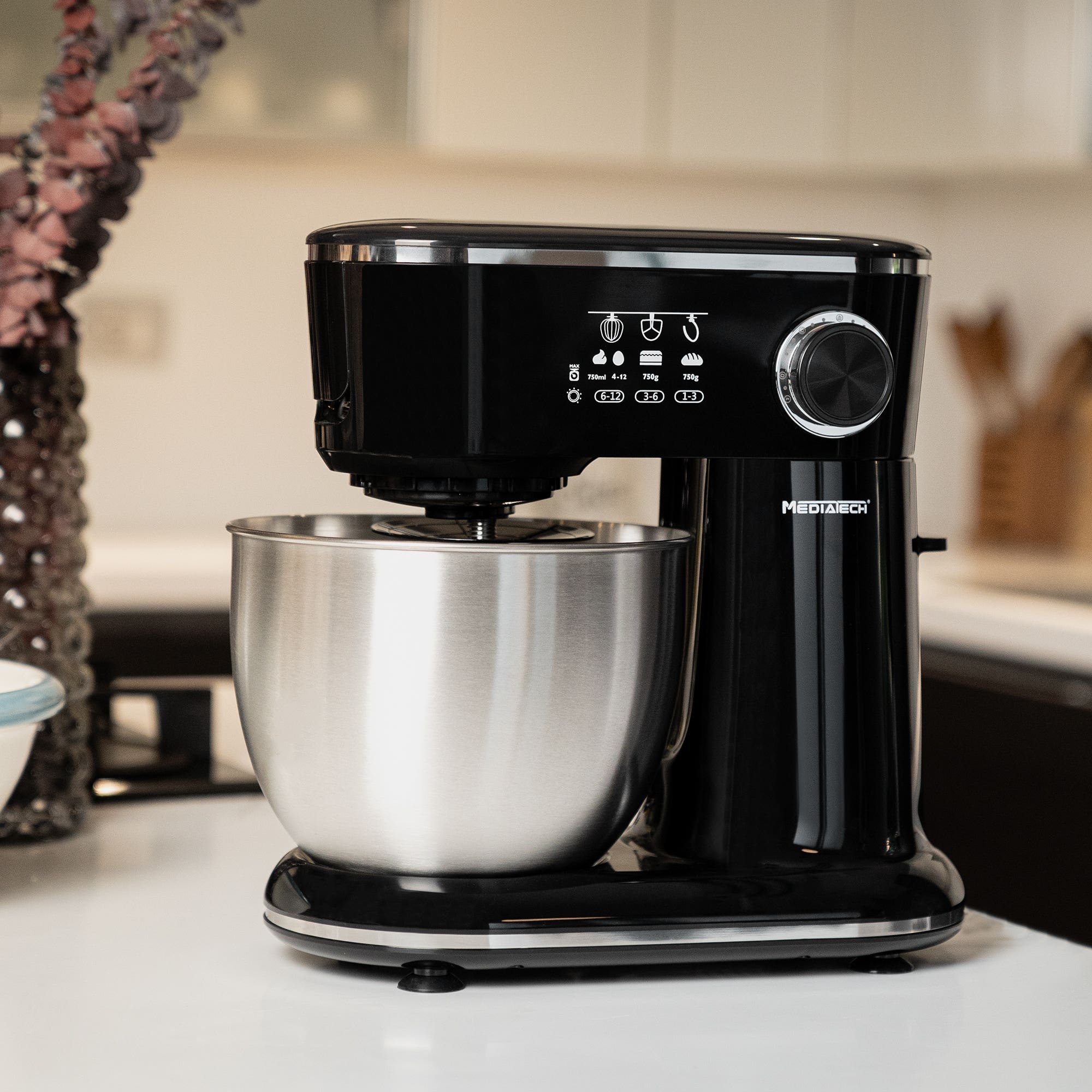Media Tech MT-STM502 Kitchen Machine, 1200 Watt, 5.5 Liter, with Accessories - Black