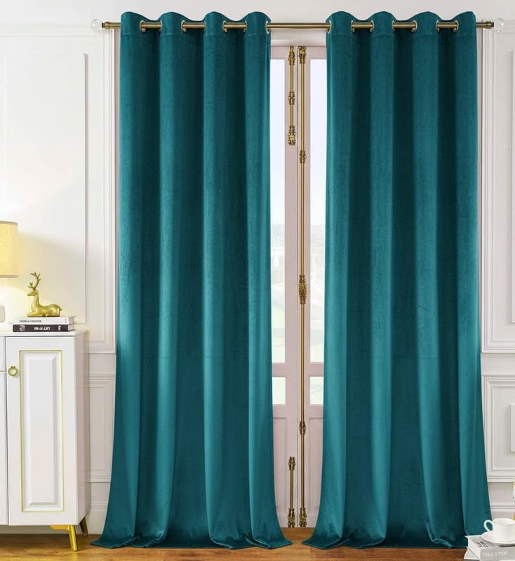 Heat-insulating velvet curtain, 150×250 cm - Turquoise