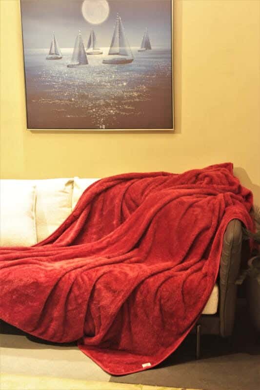Snooze Lightweight Fleece Blanket, 200×220 cm - Dark Red