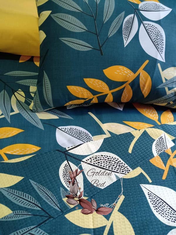 Printed bed sheet set with 2 pillowcases of the same pattern and a plain long pillow, soft yellow color, 260 * 240, four pieces - multi-colored