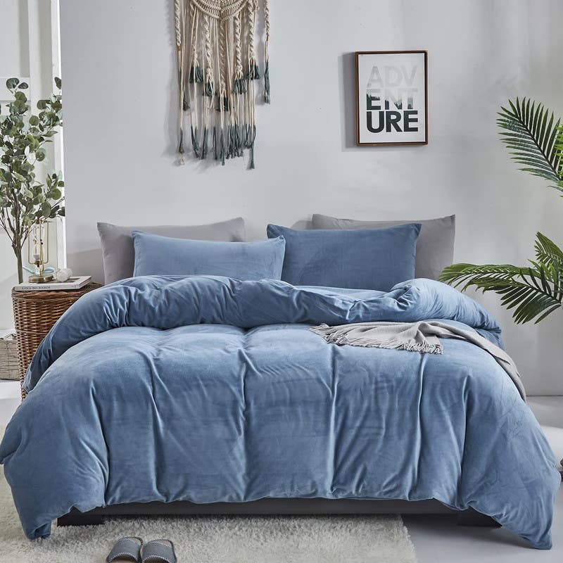 Velvet Quilt Cover Set, 4 Pieces, 240×200 cm - Light Blue