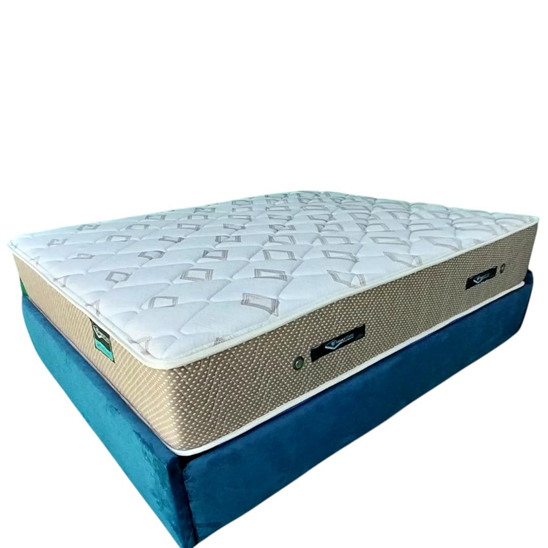 Family Foam American Mattress, Connected Zipper - White