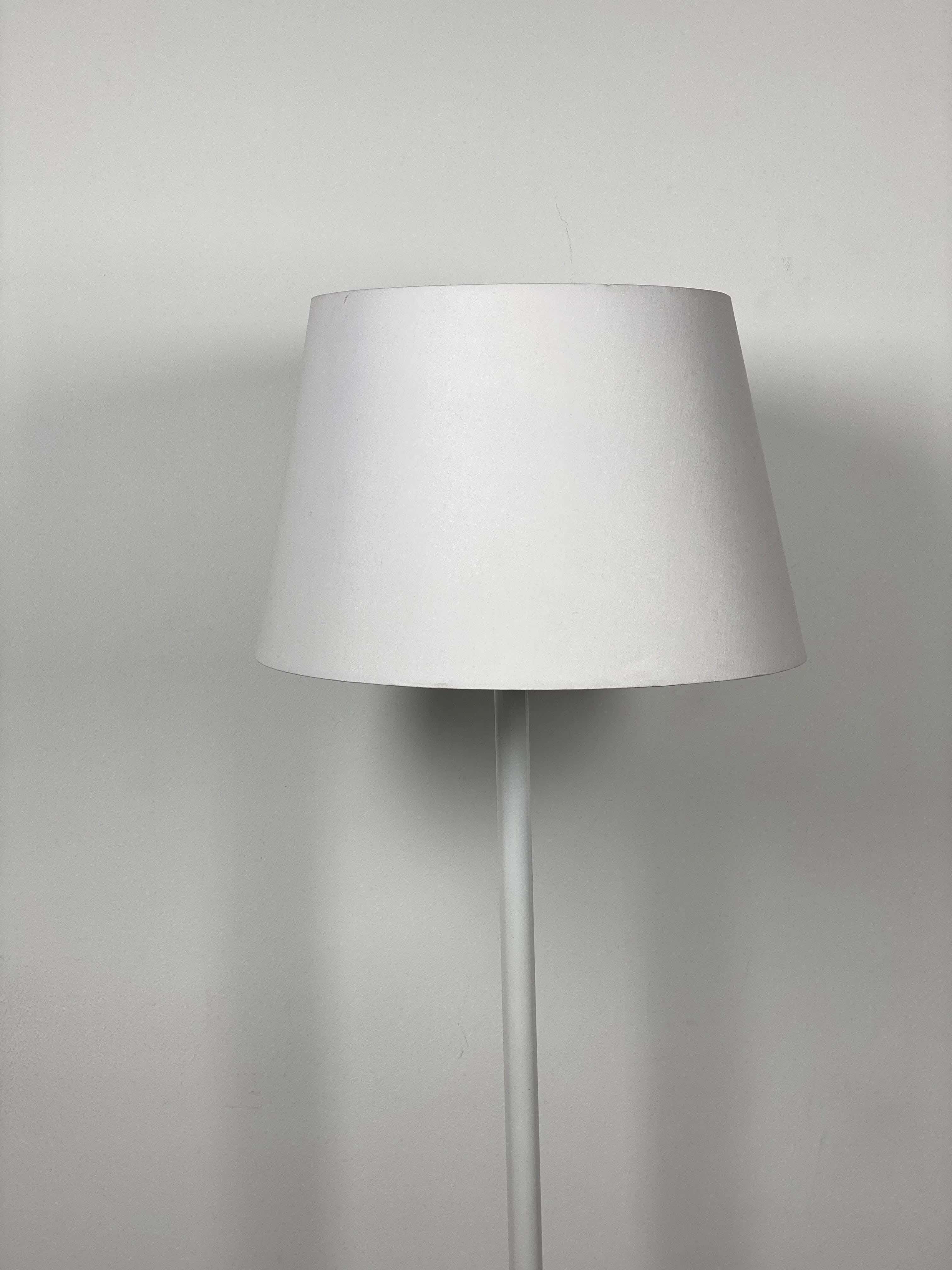 TBS Fabric Modern Floor Lamp, 160 ×40 cm - White