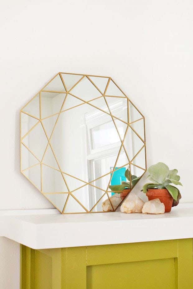 Metal wall mirrors, 80x80x80 cm - gold