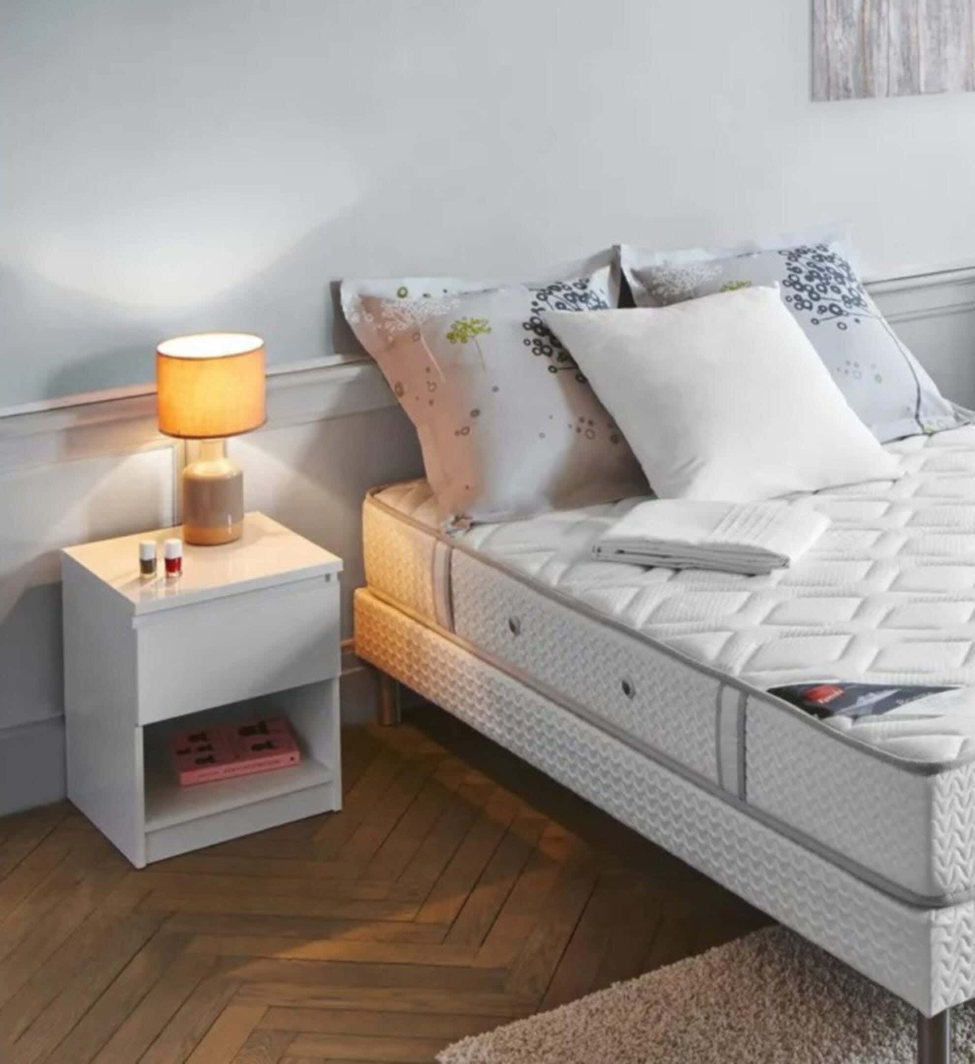 MDF Wood Modern Commode, 45x34x32 cm - White