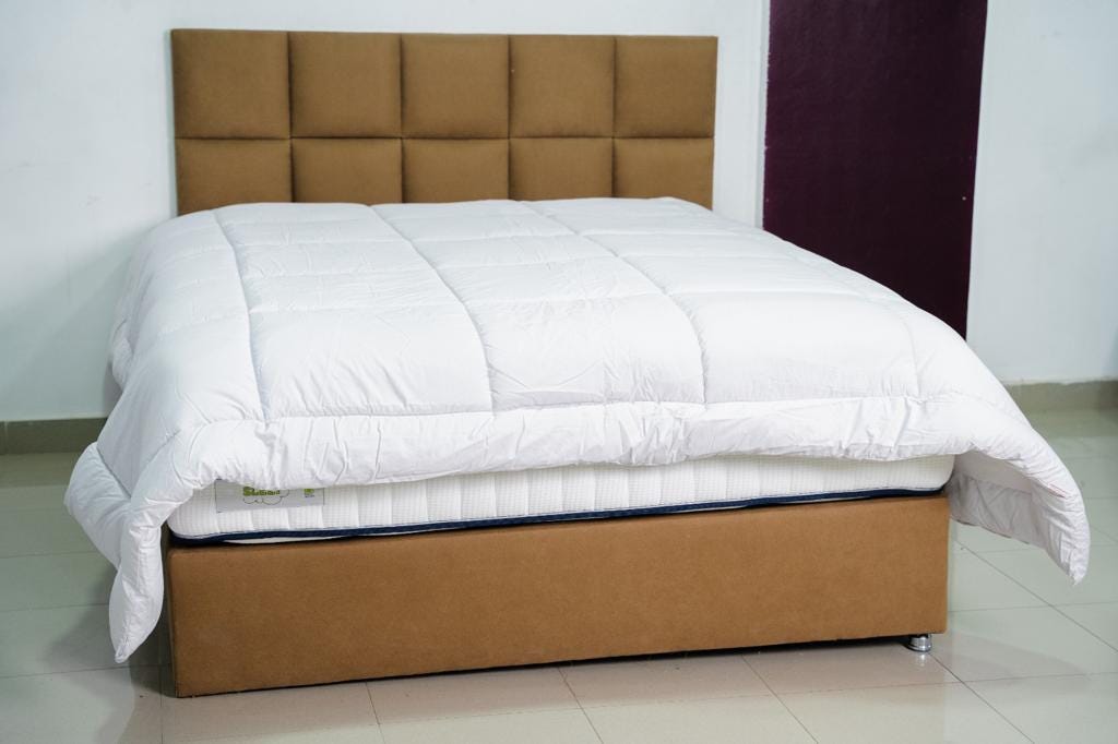 Hotel-Style Cotton Blend Duvet, 240 X 220 Cm - White